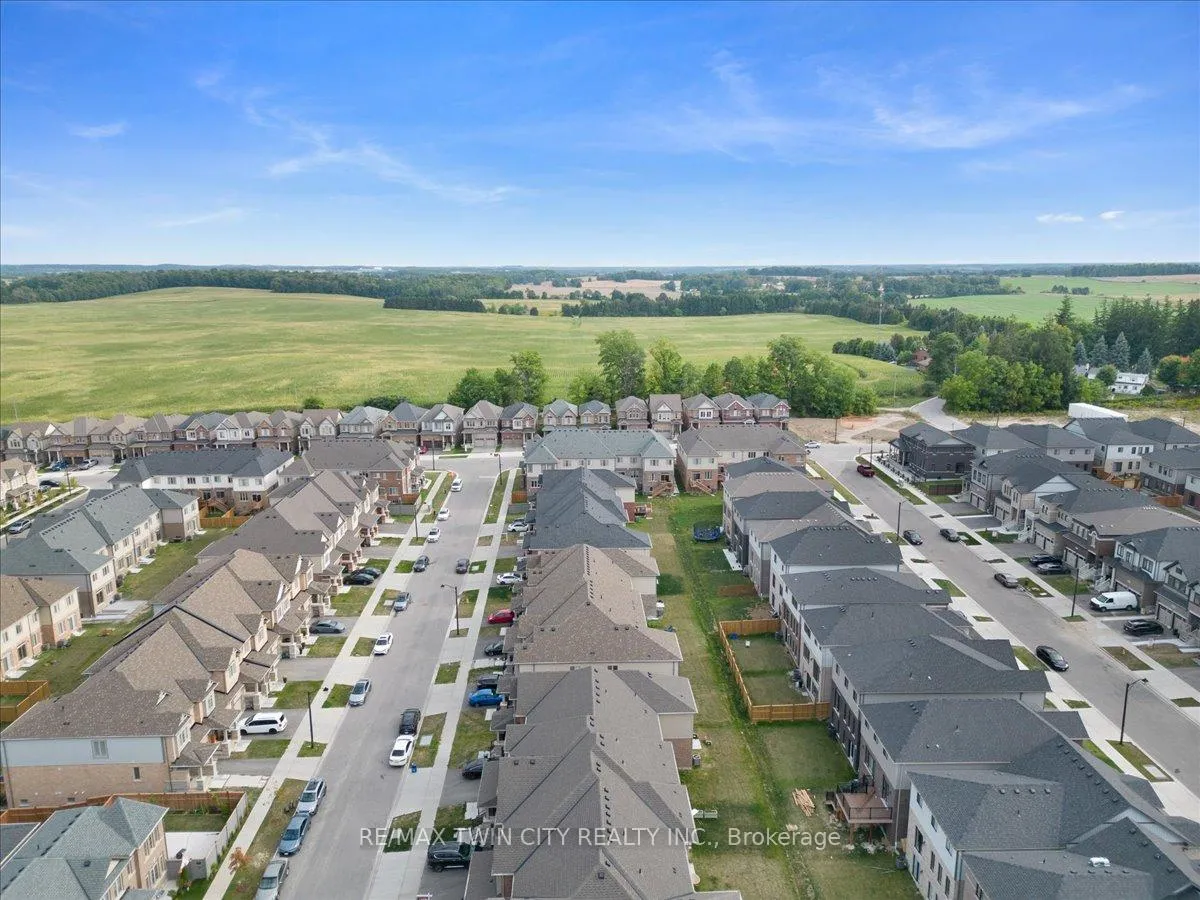 Photo 48 of 64 Grassbourne Avenue, Kitchener — HOMEH
