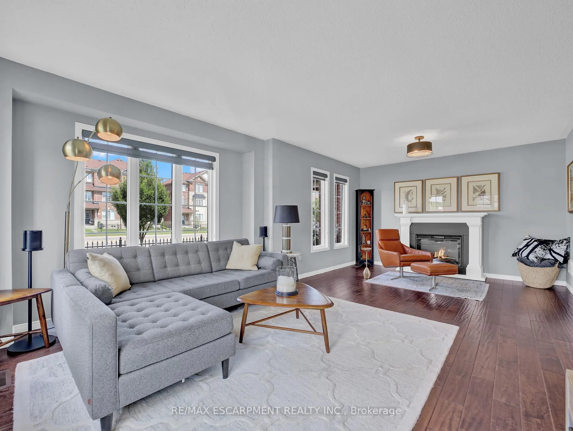 Photo 6 of 100 Burke Street, Hamilton, Waterdown — HOMEH
