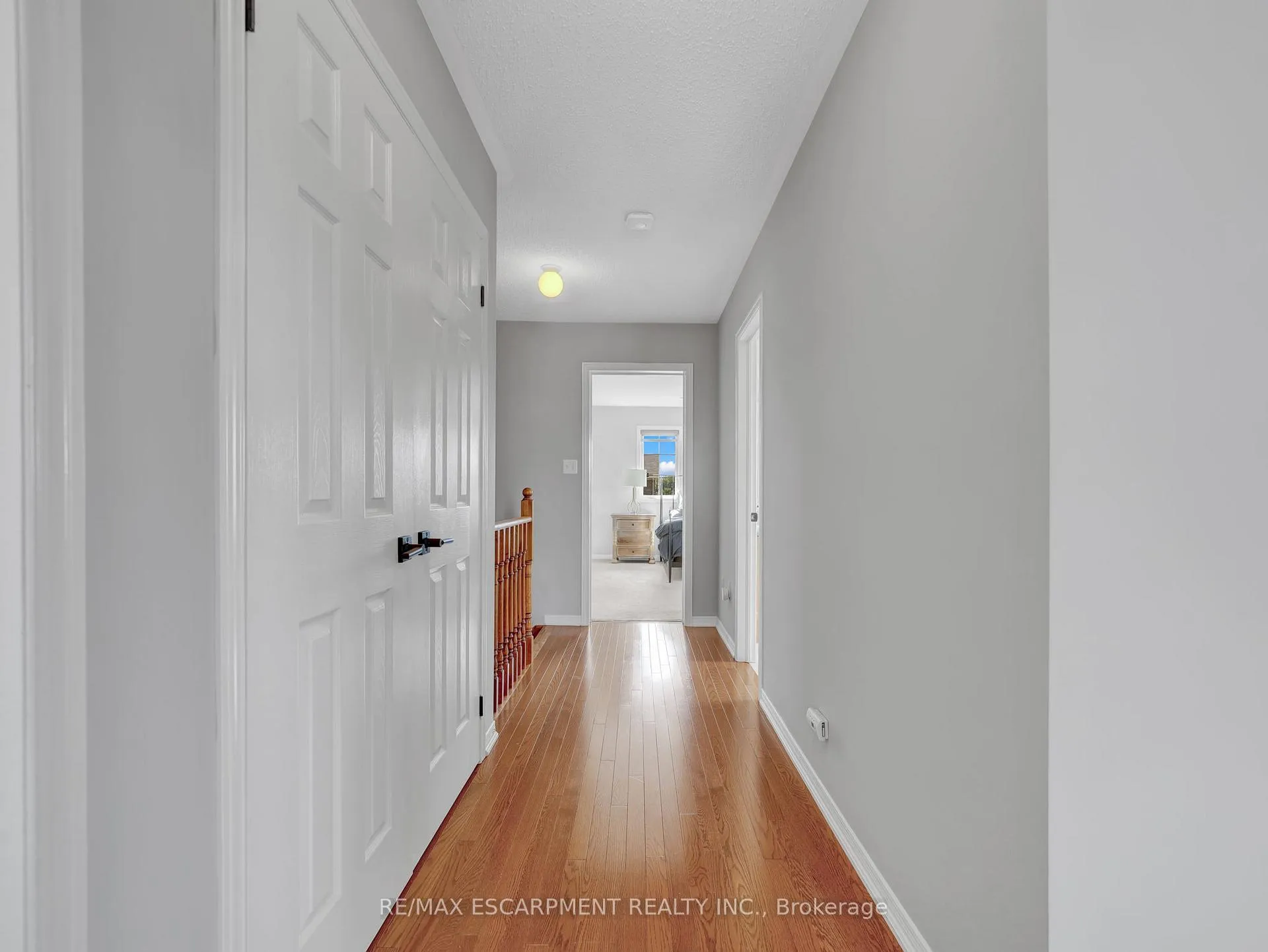 Photo 18 of 100 Burke Street, Hamilton, Waterdown — HOMEH