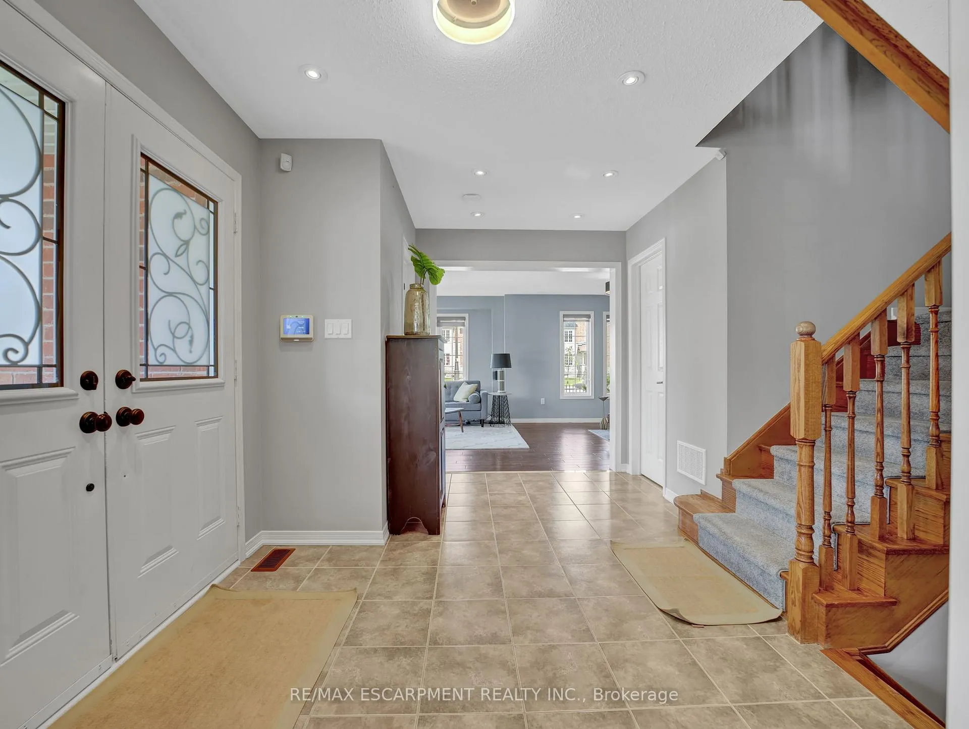 Photo 31 of 100 Burke Street, Hamilton, Waterdown — HOMEH