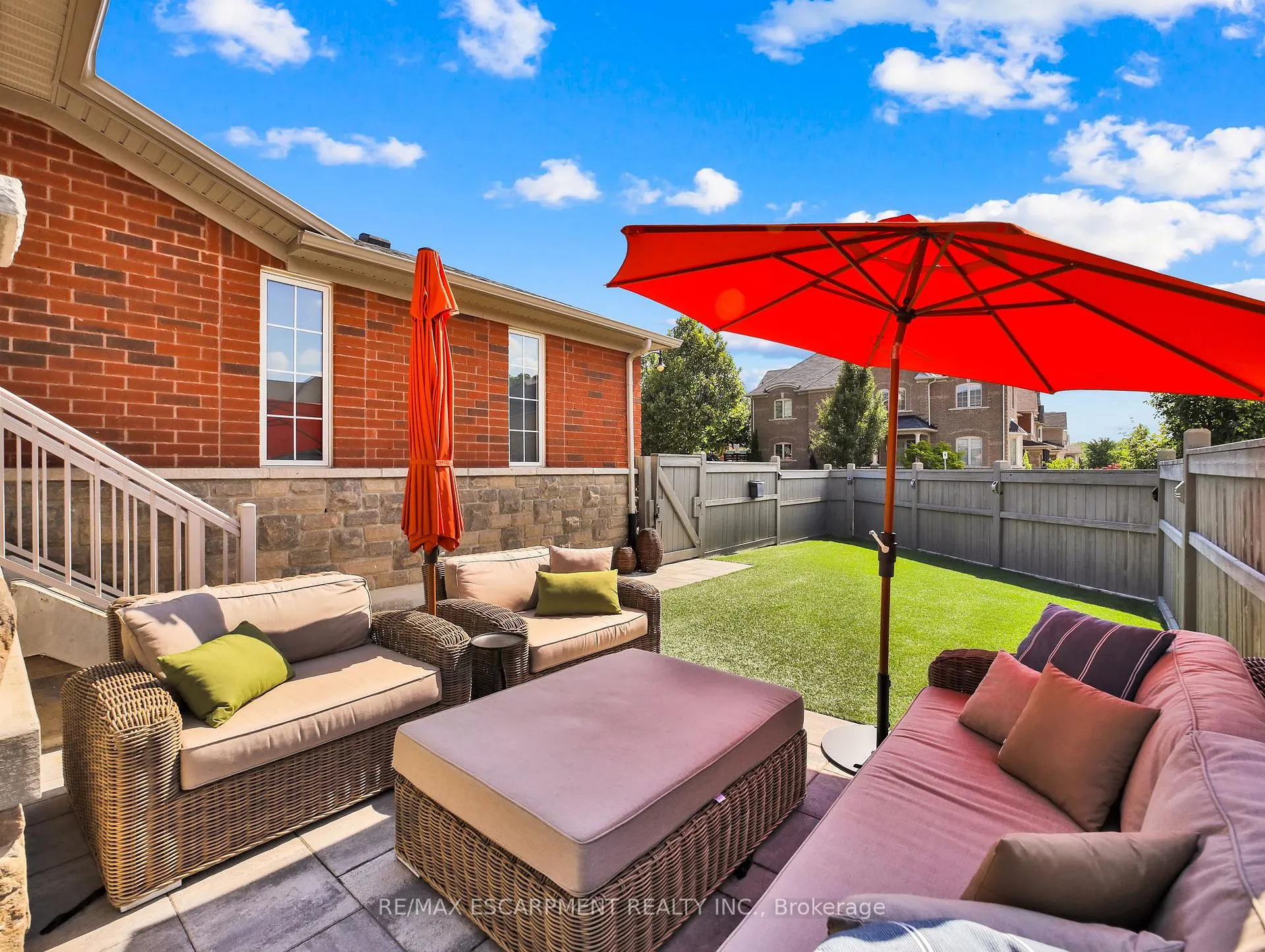 Photo 32 of 100 Burke Street, Hamilton, Waterdown — HOMEH