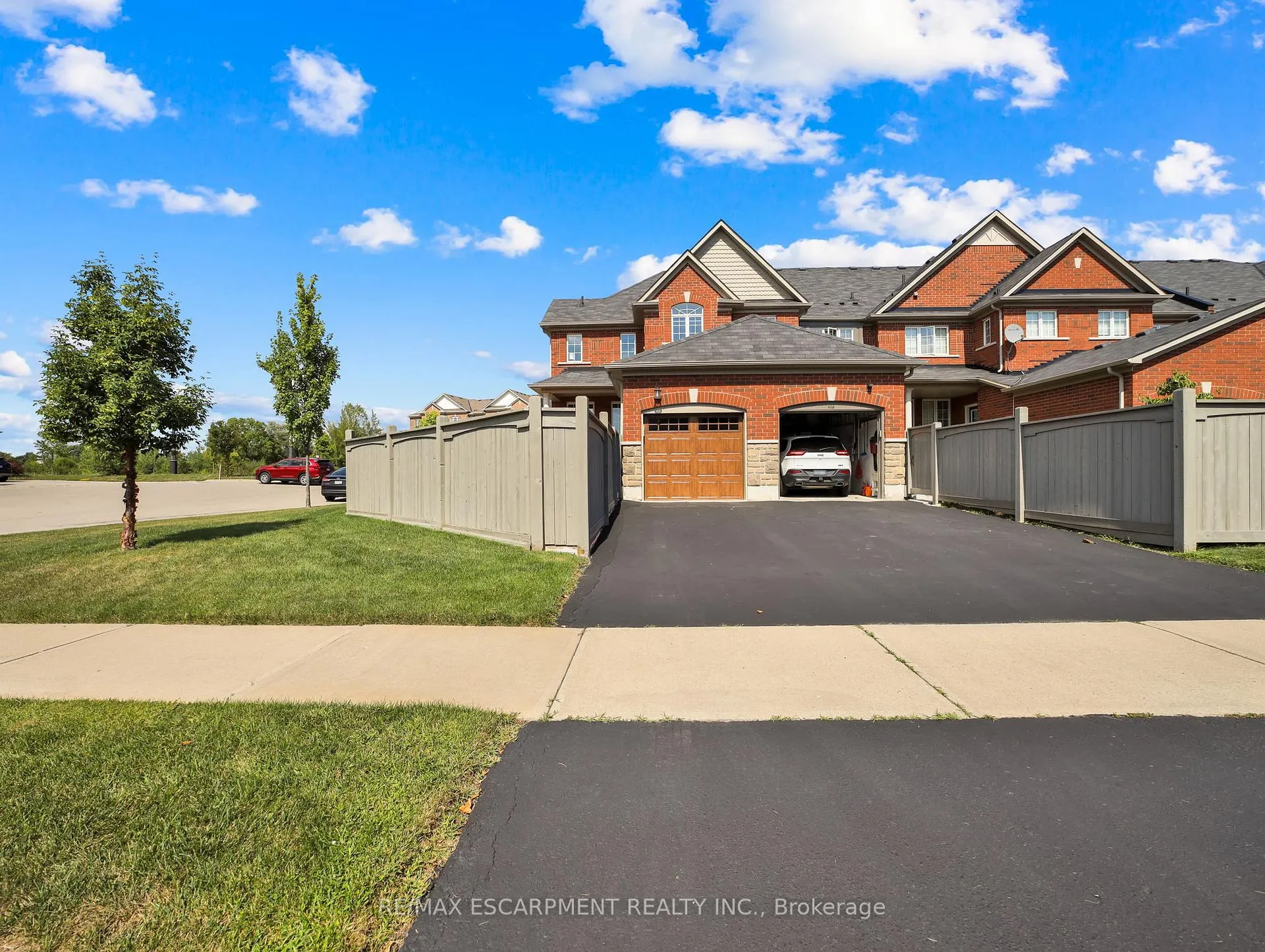 Photo 38 of 100 Burke Street, Hamilton, Waterdown — HOMEH