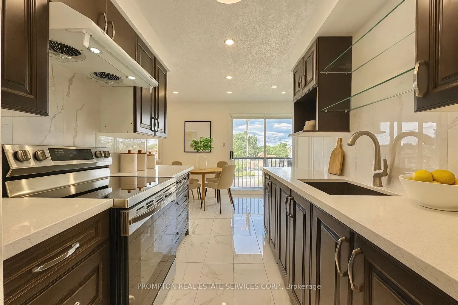 Photo 5 of 309B Bluevale Street N, Waterloo — HOMEH
