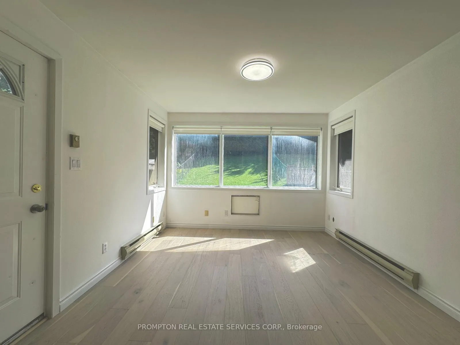 Photo 27 of 309B Bluevale Street N, Waterloo — HOMEH