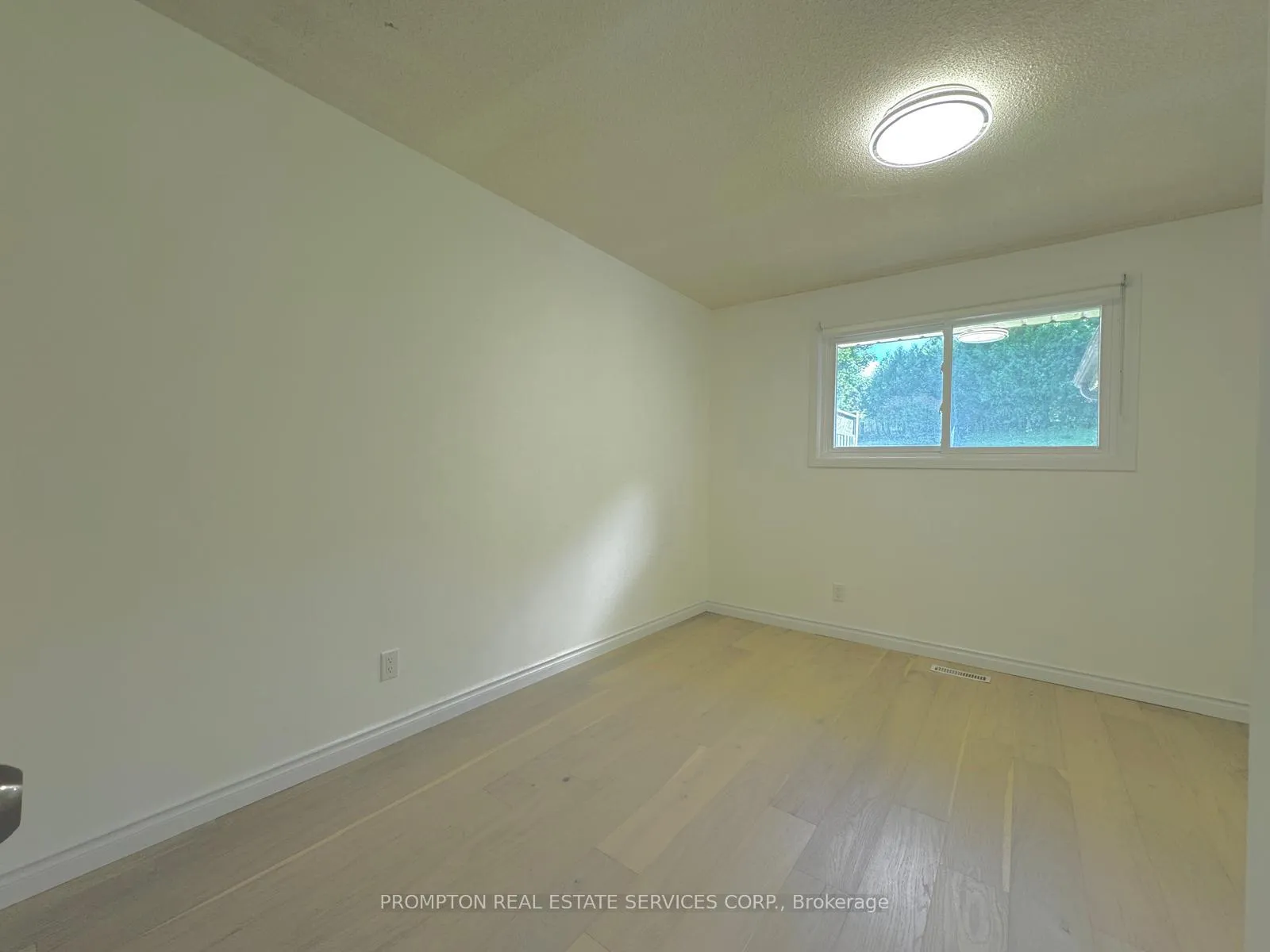 Photo 28 of 309B Bluevale Street N, Waterloo — HOMEH