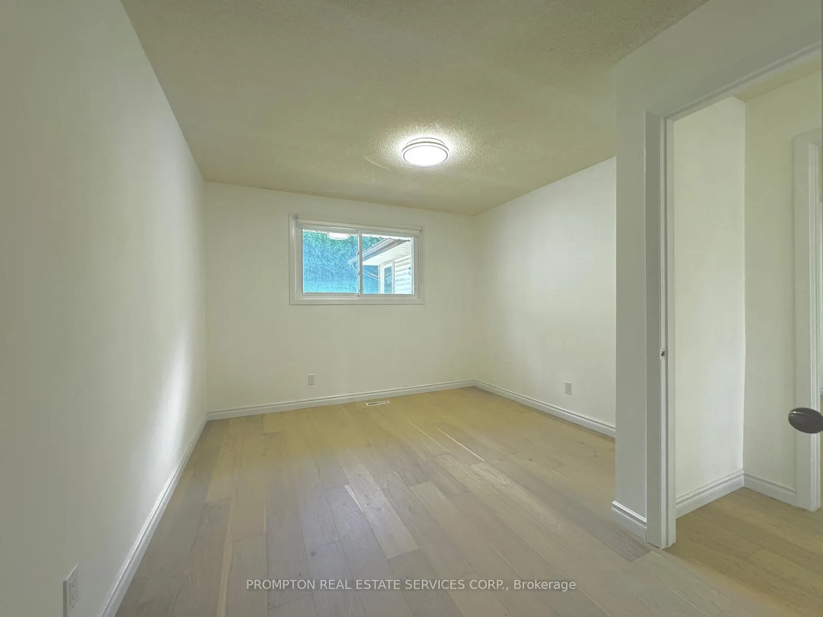 Photo 29 of 309B Bluevale Street N, Waterloo — HOMEH