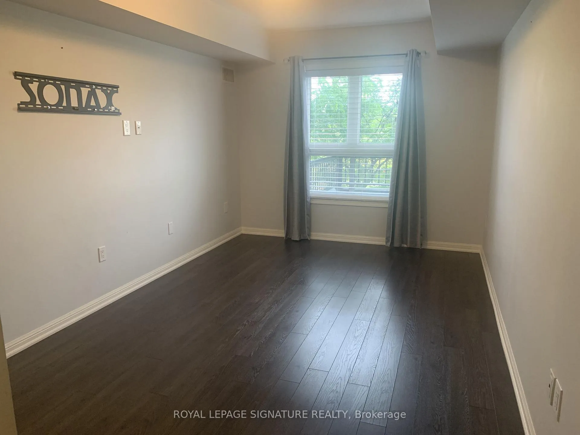 Photo 5 of Unit 207, 1045 Nadalin Heights, Milton, Willmott — HOMEH