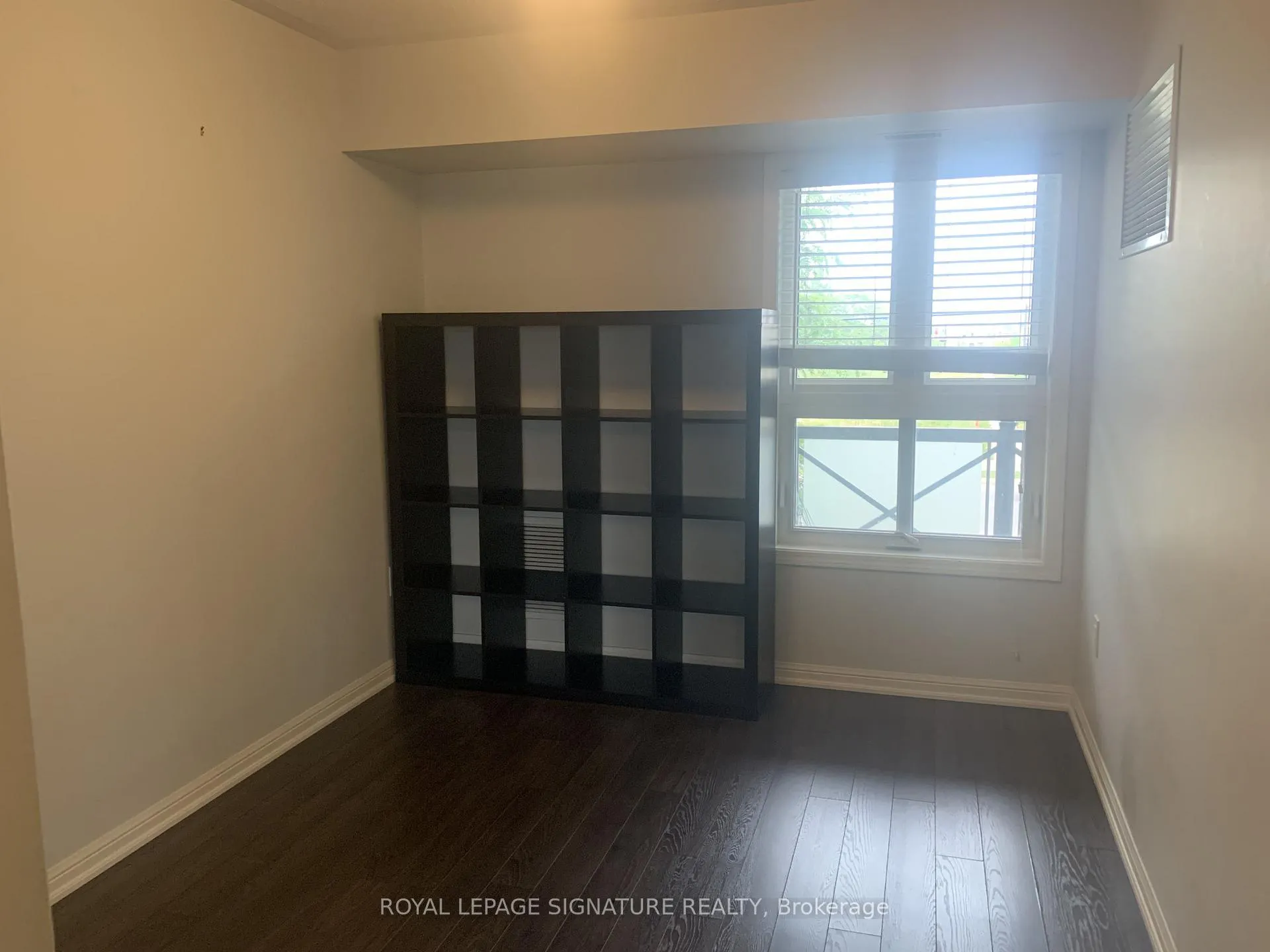 Photo 10 of Unit 207, 1045 Nadalin Heights, Milton, Willmott — HOMEH