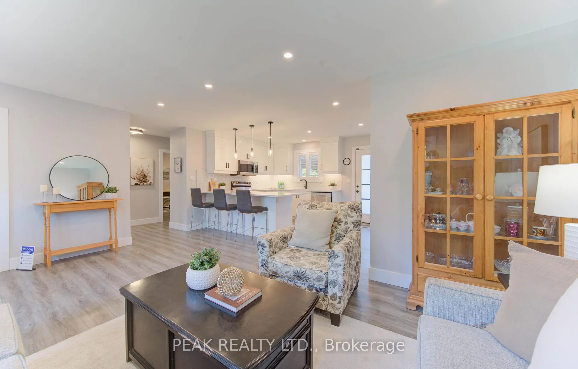 Photo 6 of 120 Trafalgar Avenue, Kitchener — HOMEH