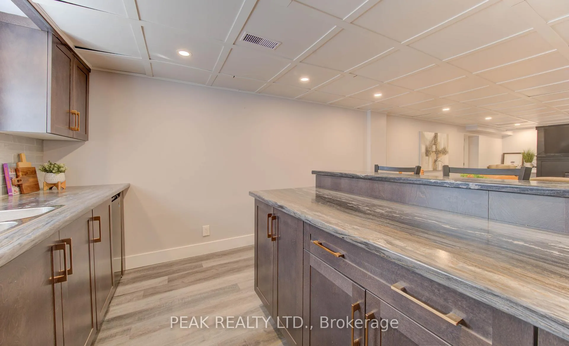 Photo 37 of 120 Trafalgar Avenue, Kitchener — HOMEH