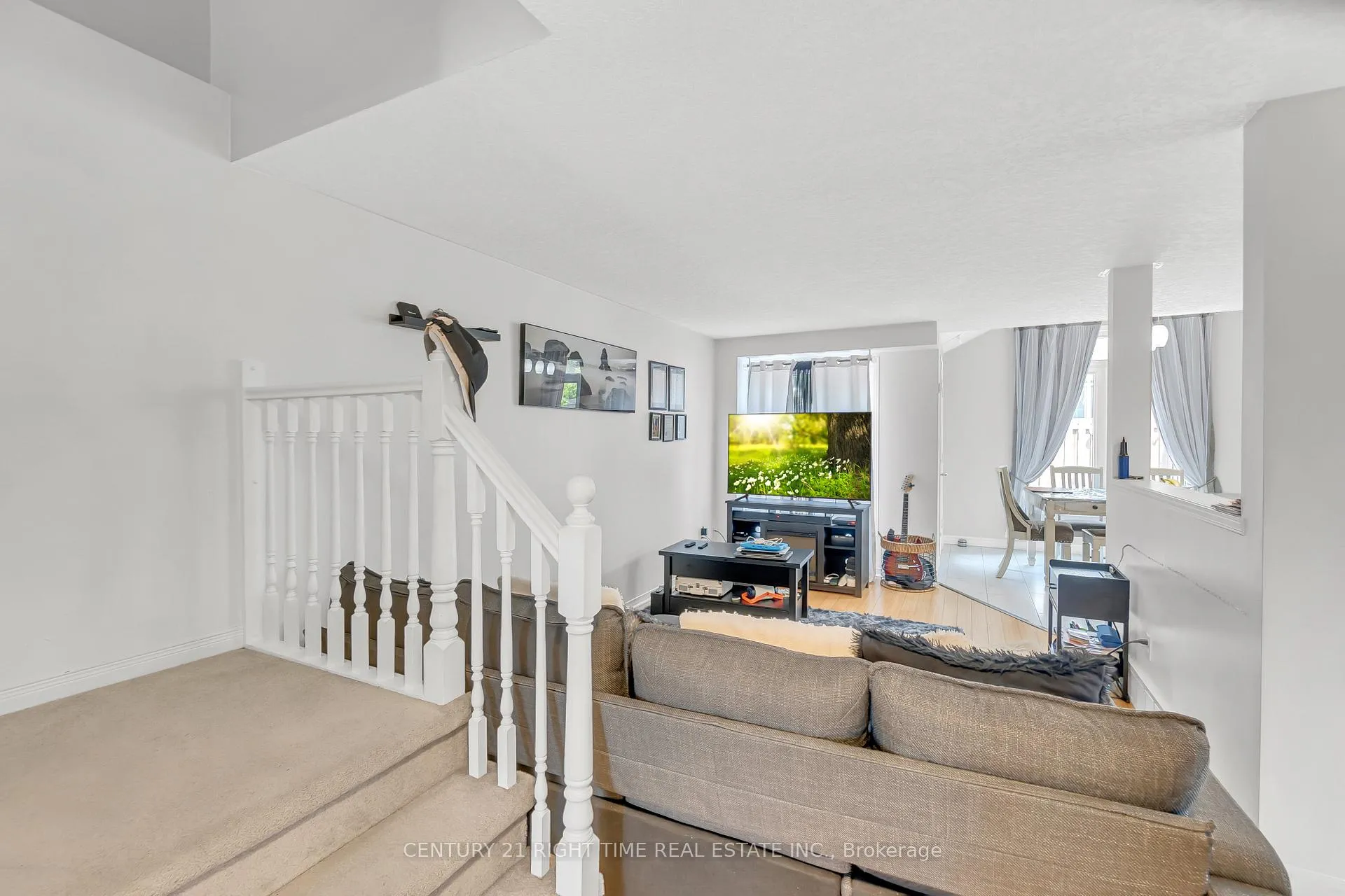 Photo 8 of 174 Wilderness Drive, Kitchener — HOMEH