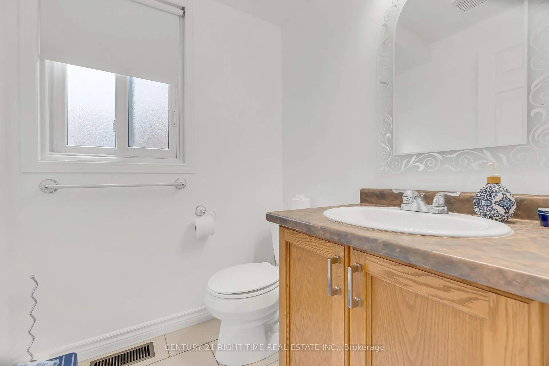 Photo 15 of 174 Wilderness Drive, Kitchener — HOMEH