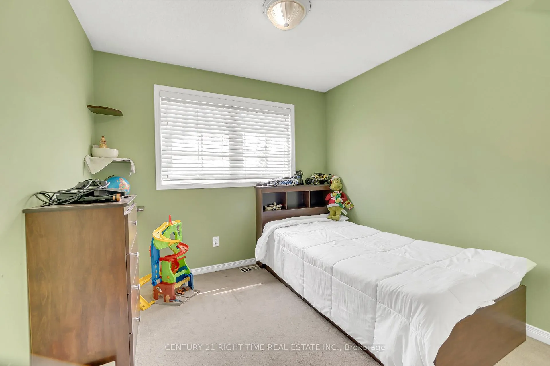 Photo 19 of 174 Wilderness Drive, Kitchener — HOMEH