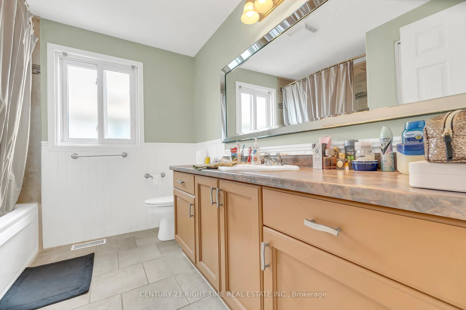 Photo 21 of 174 Wilderness Drive, Kitchener — HOMEH