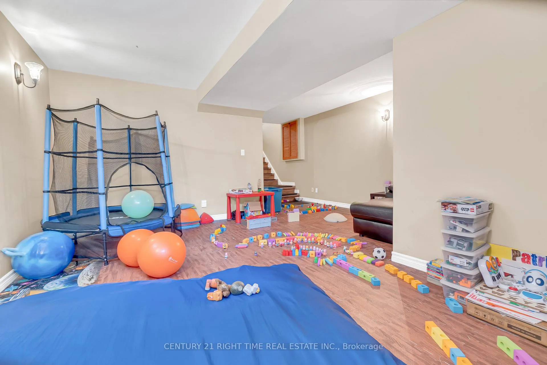 Photo 23 of 174 Wilderness Drive, Kitchener — HOMEH