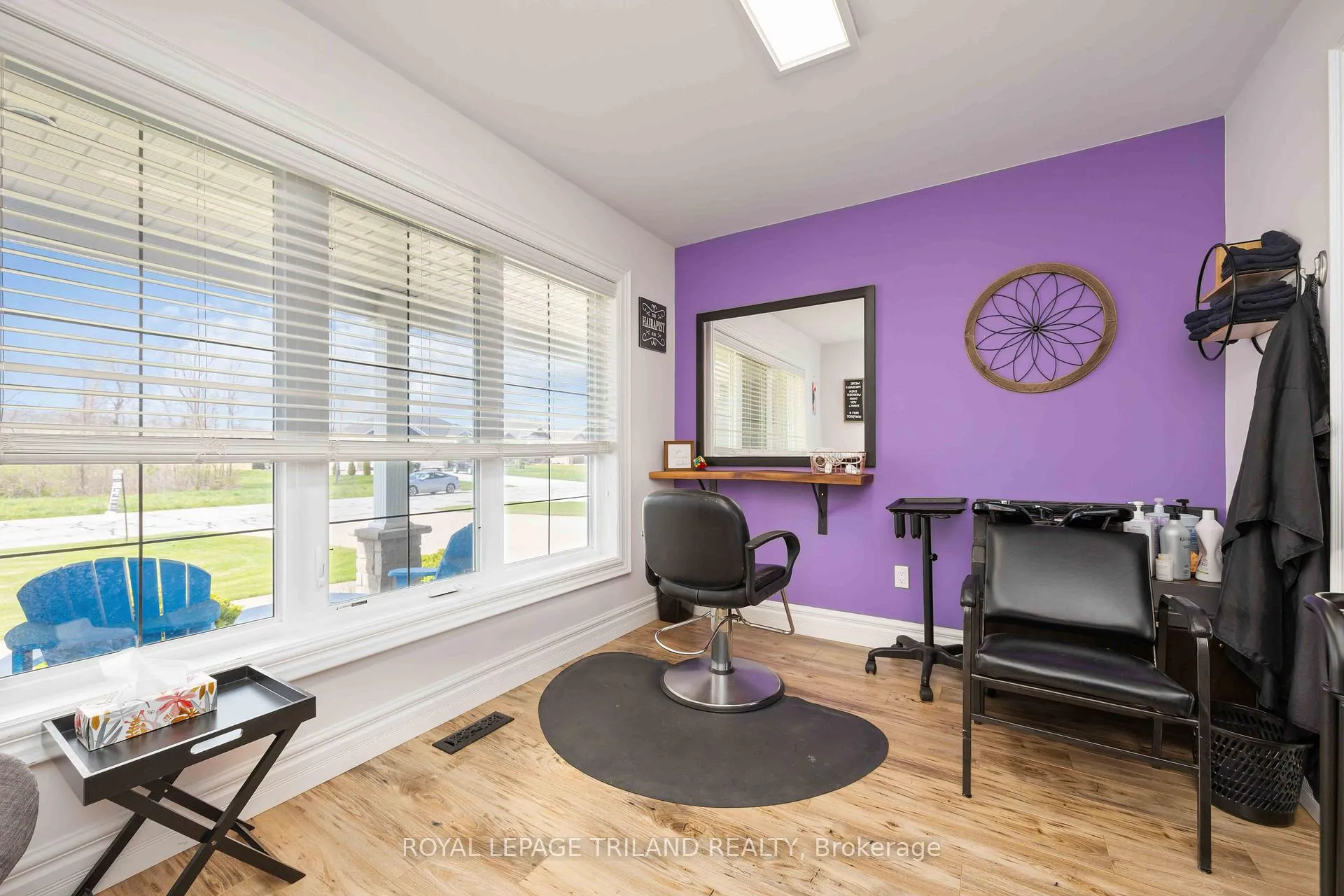Photo 4 of 4102 Cullen Drive, Plympton-Wyoming, Plympton Wyoming — HOMEH