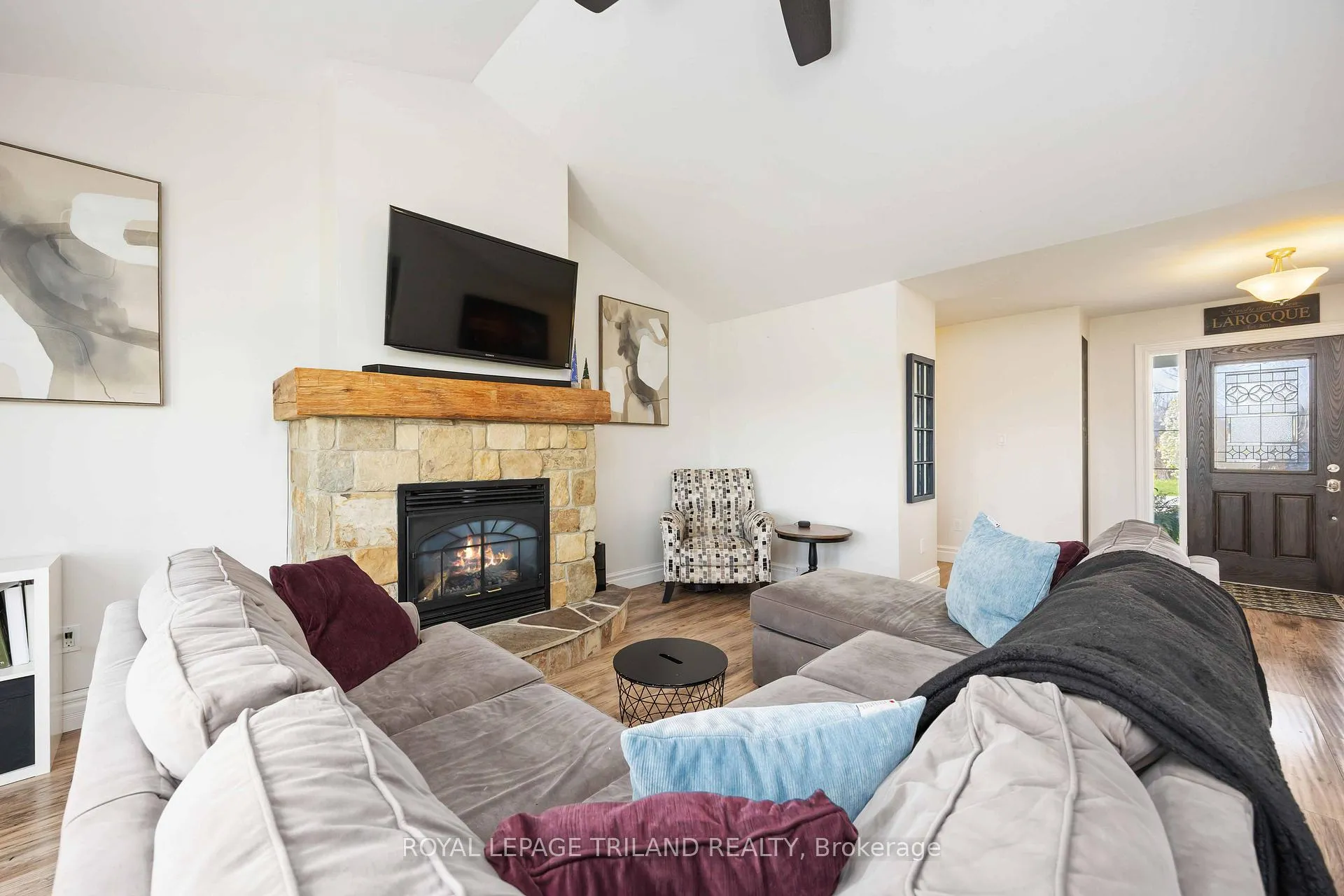 Photo 6 of 4102 Cullen Drive, Plympton-Wyoming, Plympton Wyoming — HOMEH