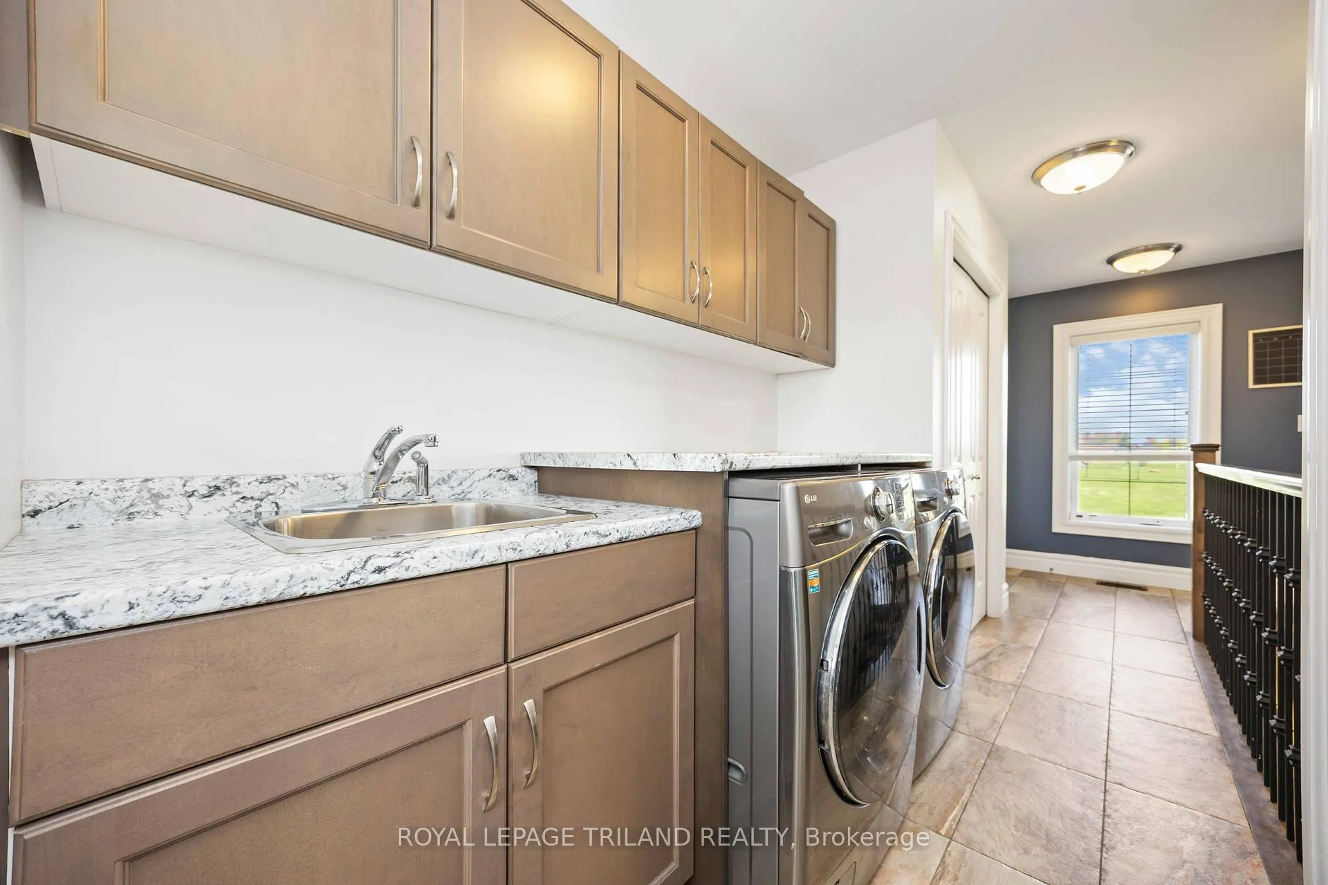 Photo 13 of 4102 Cullen Drive, Plympton-Wyoming, Plympton Wyoming — HOMEH