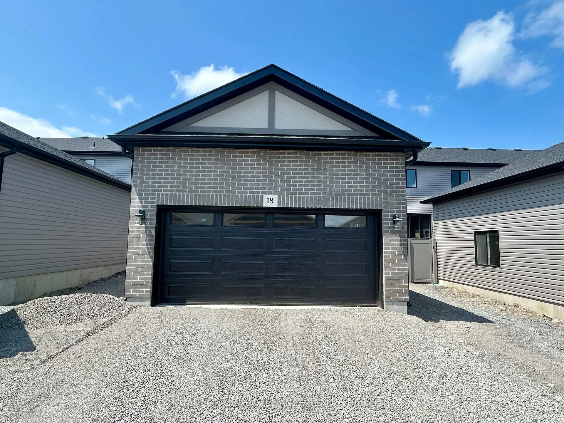 Photo 3 of 18 Riverstone Way, Belleville, Thurlow Ward — HOMEH
