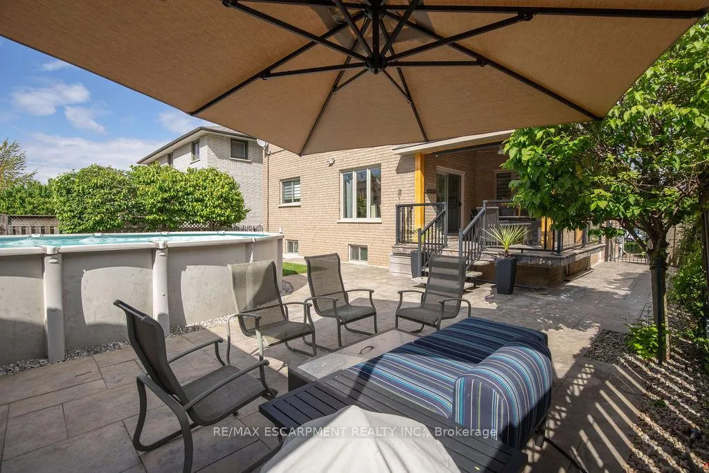 Photo 45 of 10 Shadeland Crescent, Hamilton, Stoney Creek — HOMEH