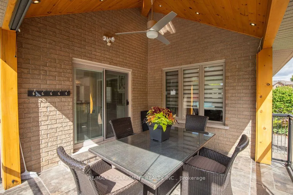 Photo 48 of 10 Shadeland Crescent, Hamilton, Stoney Creek — HOMEH