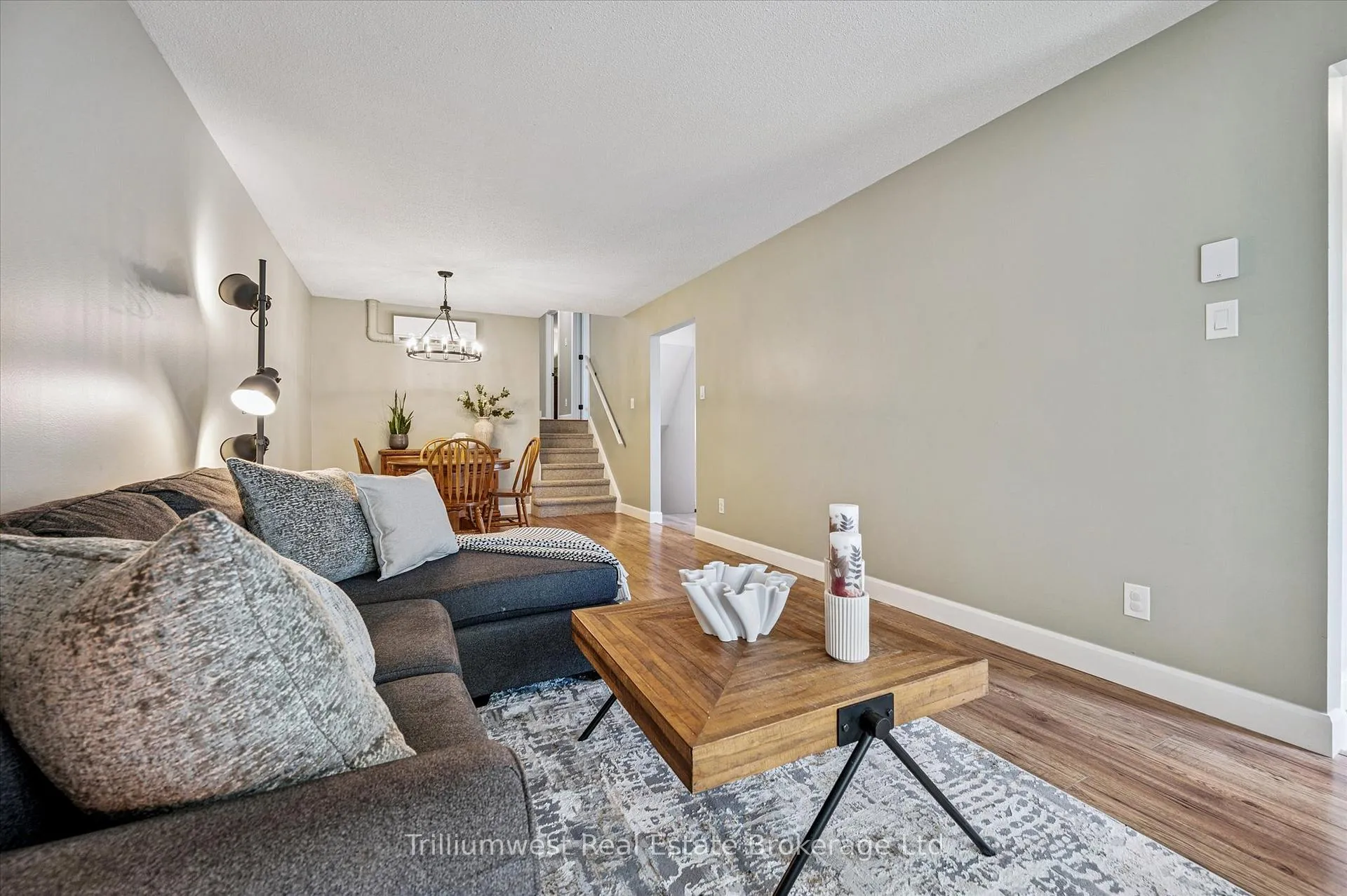 Photo 7 of 427B Dayna Crescent, Waterloo — HOMEH