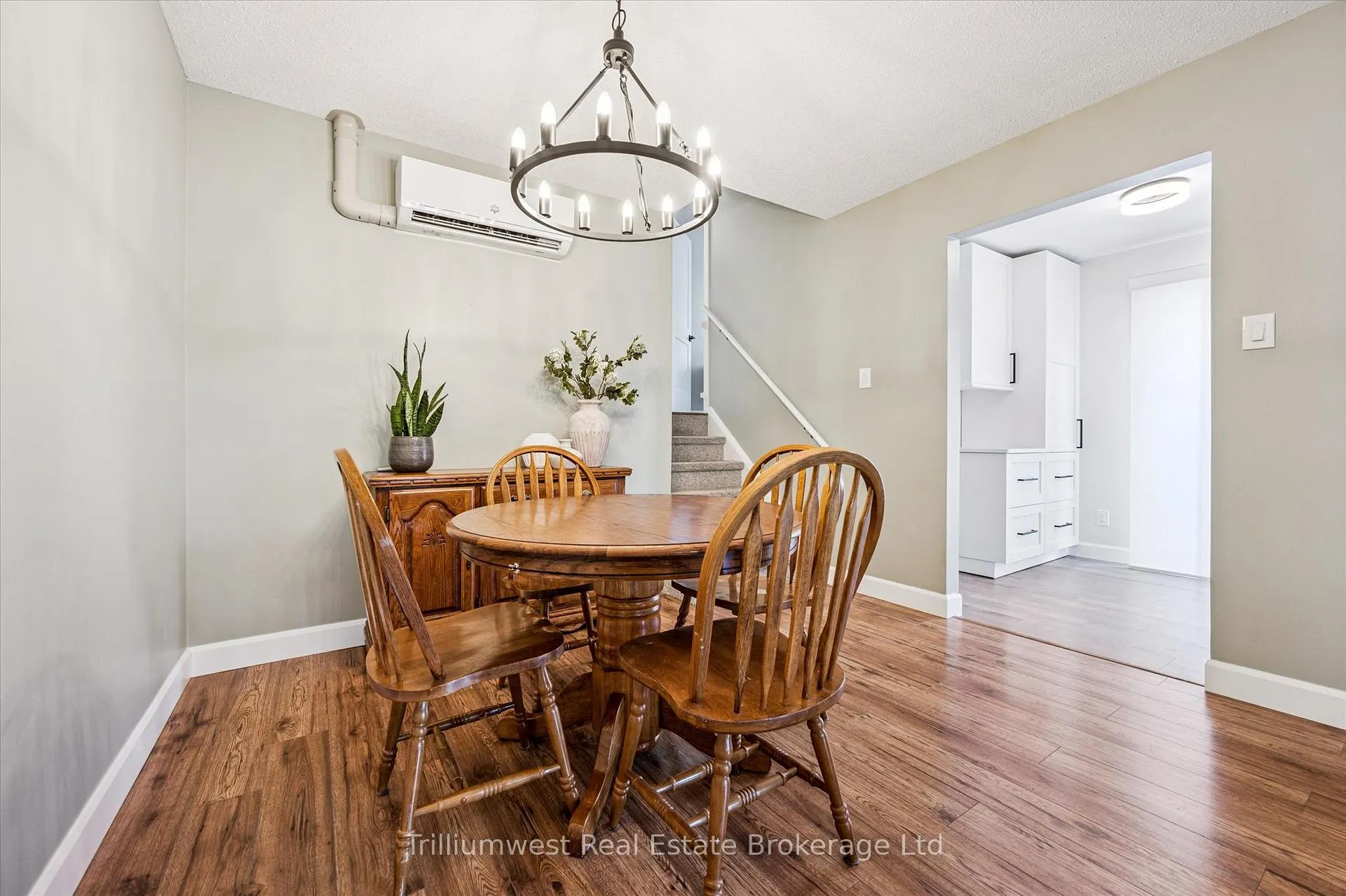 Photo 11 of 427B Dayna Crescent, Waterloo — HOMEH