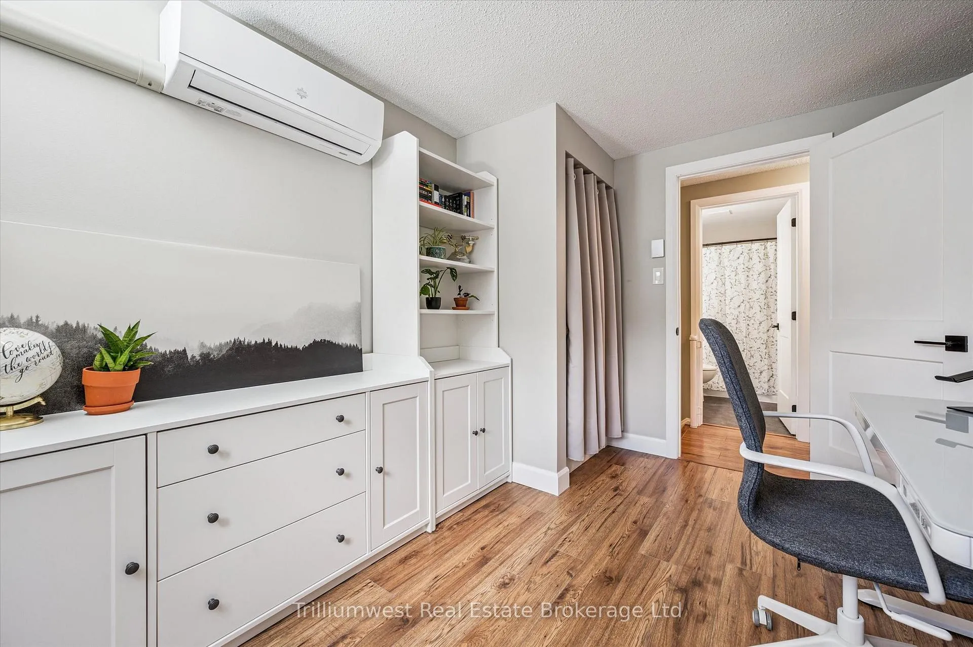 Photo 21 of 427B Dayna Crescent, Waterloo — HOMEH