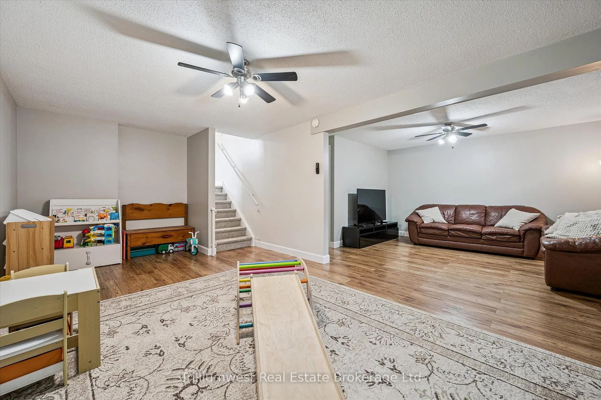 Photo 29 of 427B Dayna Crescent, Waterloo — HOMEH