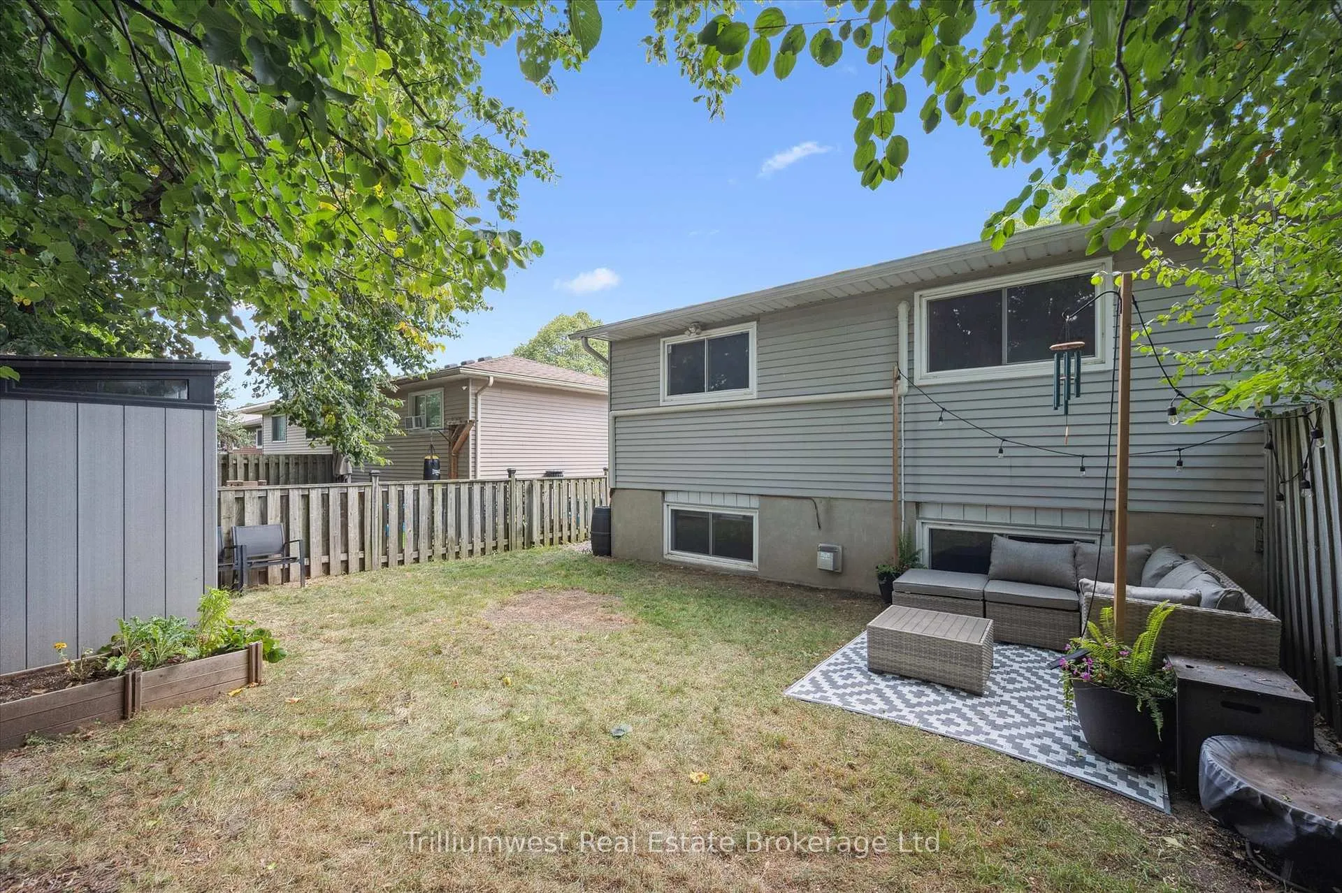 Photo 39 of 427B Dayna Crescent, Waterloo — HOMEH
