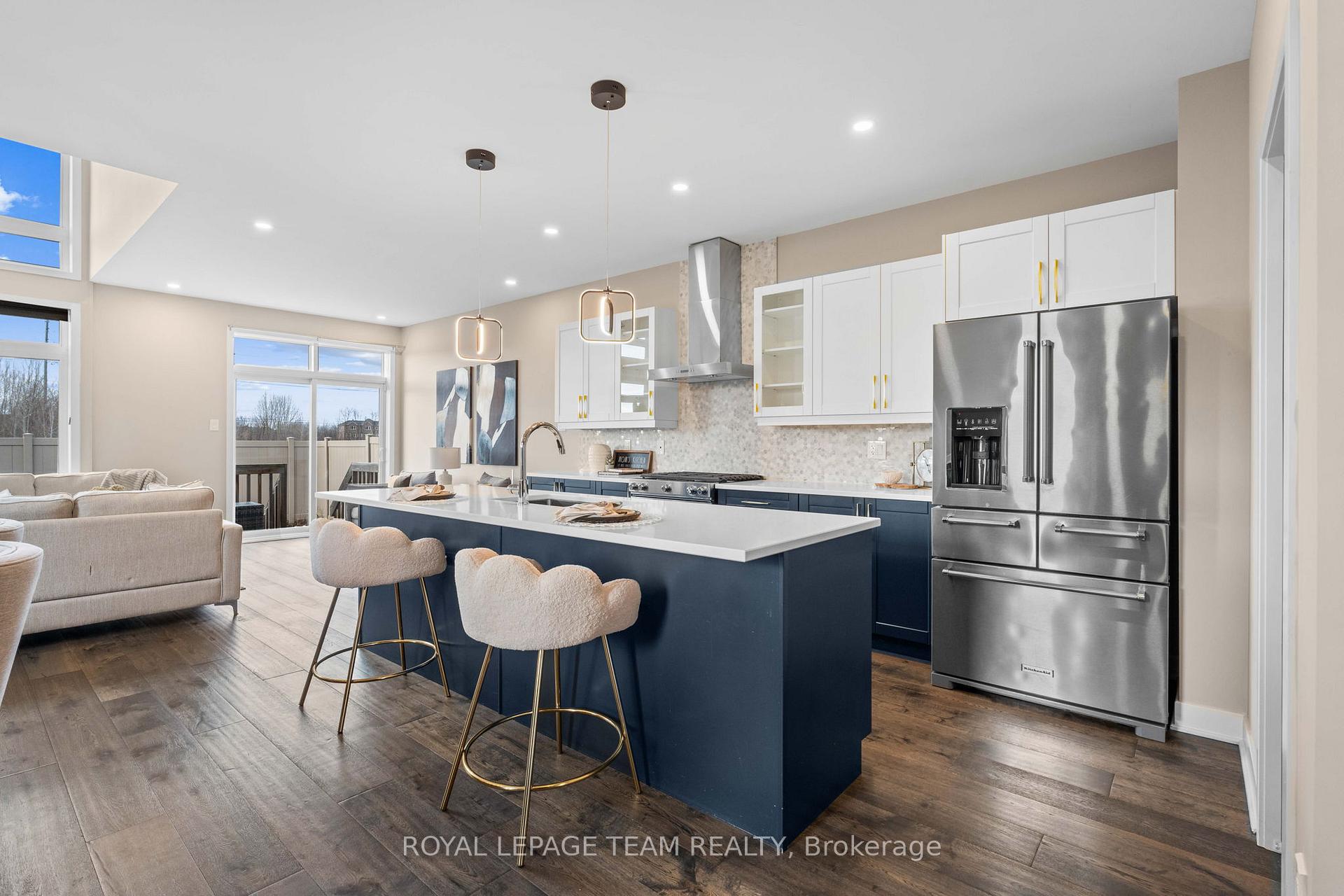 Photo 5 of 210 Taurus Place, Ottawa, Riverside South/Gloucester Glen — HOMEH