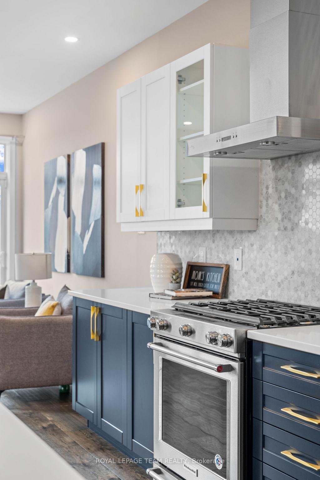 Photo 9 of 210 Taurus Place, Ottawa, Riverside South/Gloucester Glen — HOMEH