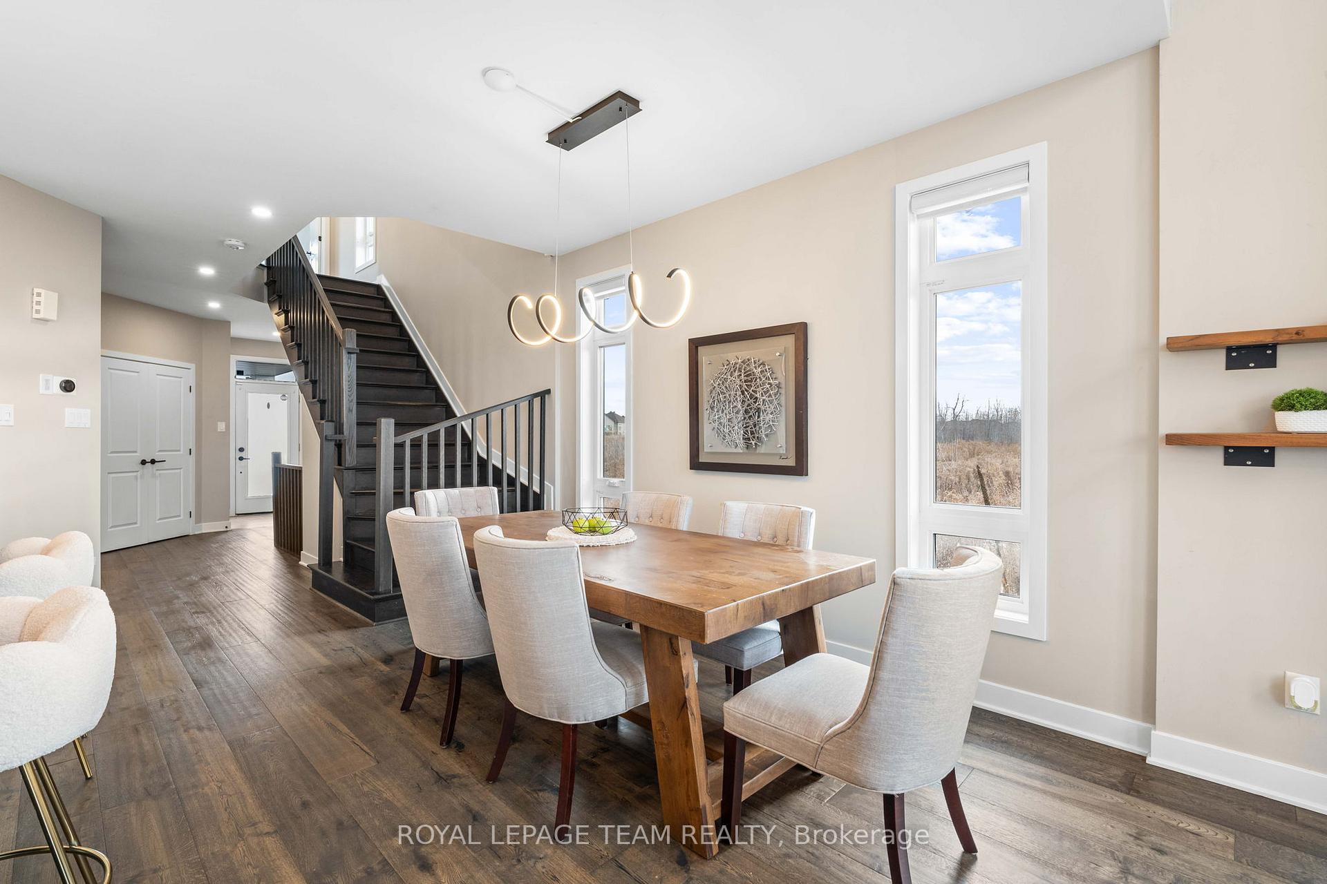 Photo 10 of 210 Taurus Place, Ottawa, Riverside South/Gloucester Glen — HOMEH