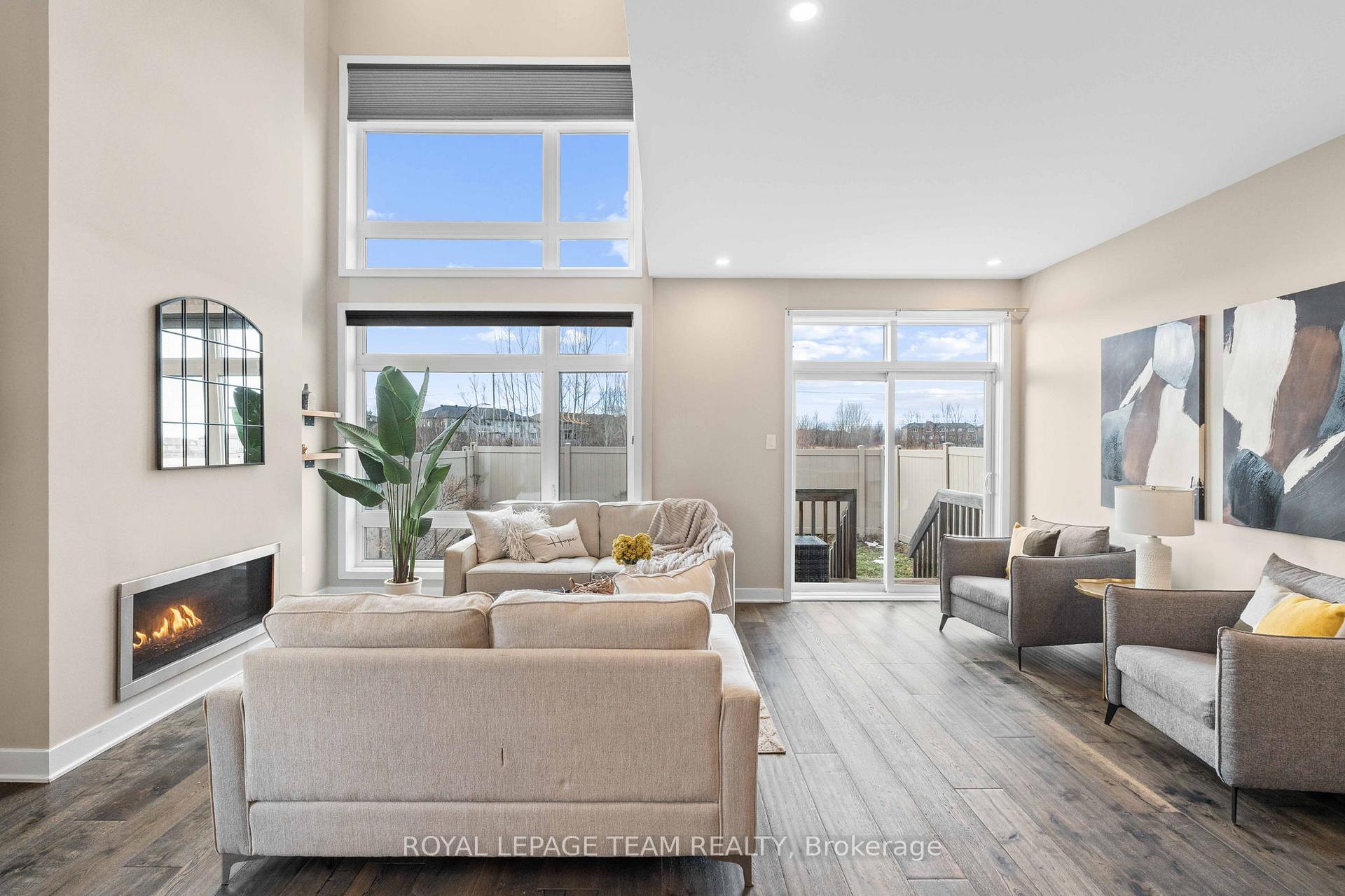 Photo 12 of 210 Taurus Place, Ottawa, Riverside South/Gloucester Glen — HOMEH