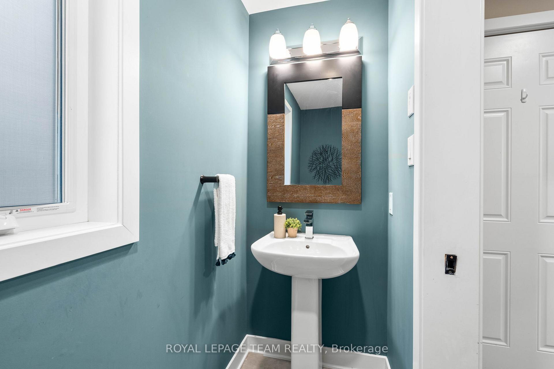 Photo 20 of 210 Taurus Place, Ottawa, Riverside South/Gloucester Glen — HOMEH