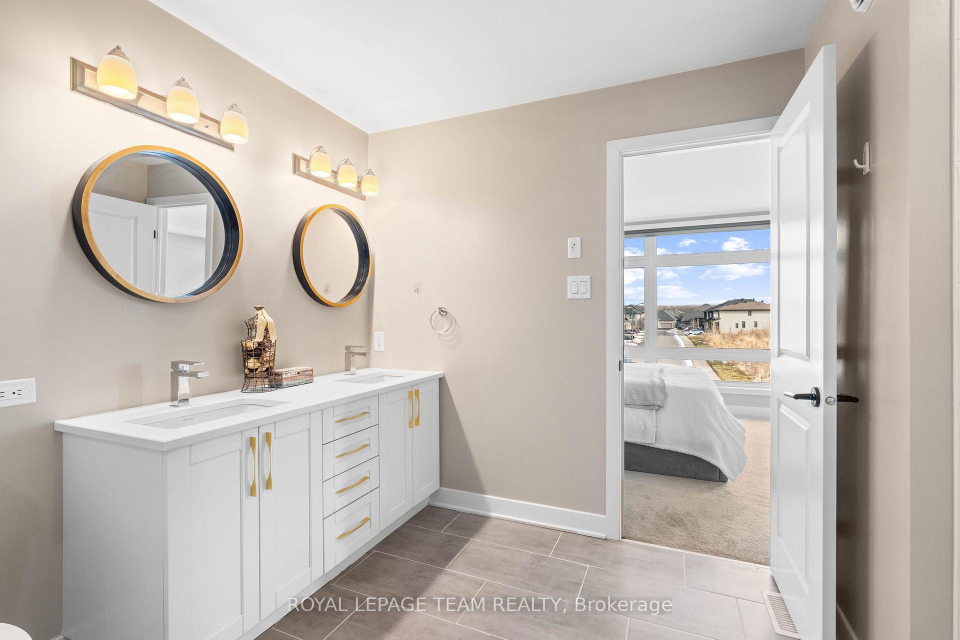 Photo 25 of 210 Taurus Place, Ottawa, Riverside South/Gloucester Glen — HOMEH