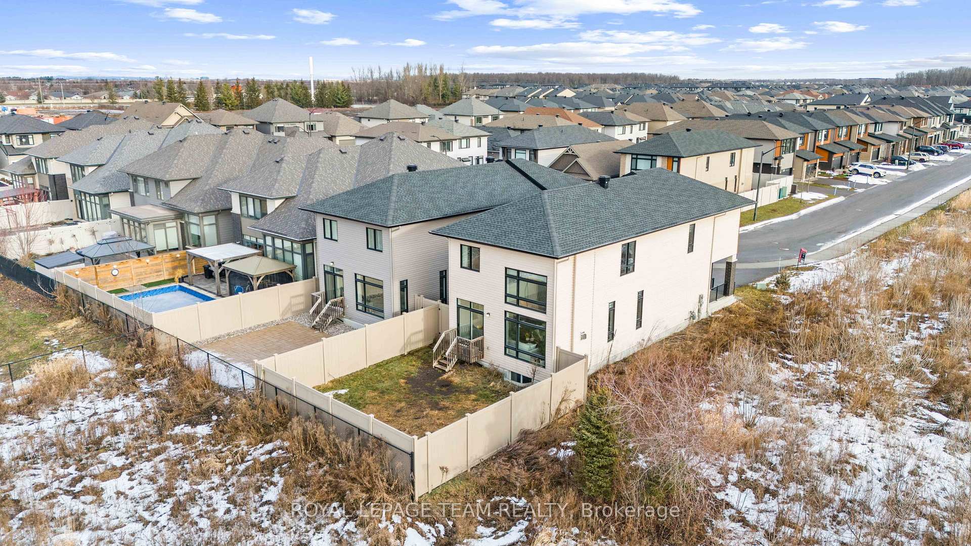 Photo 38 of 210 Taurus Place, Ottawa, Riverside South/Gloucester Glen — HOMEH