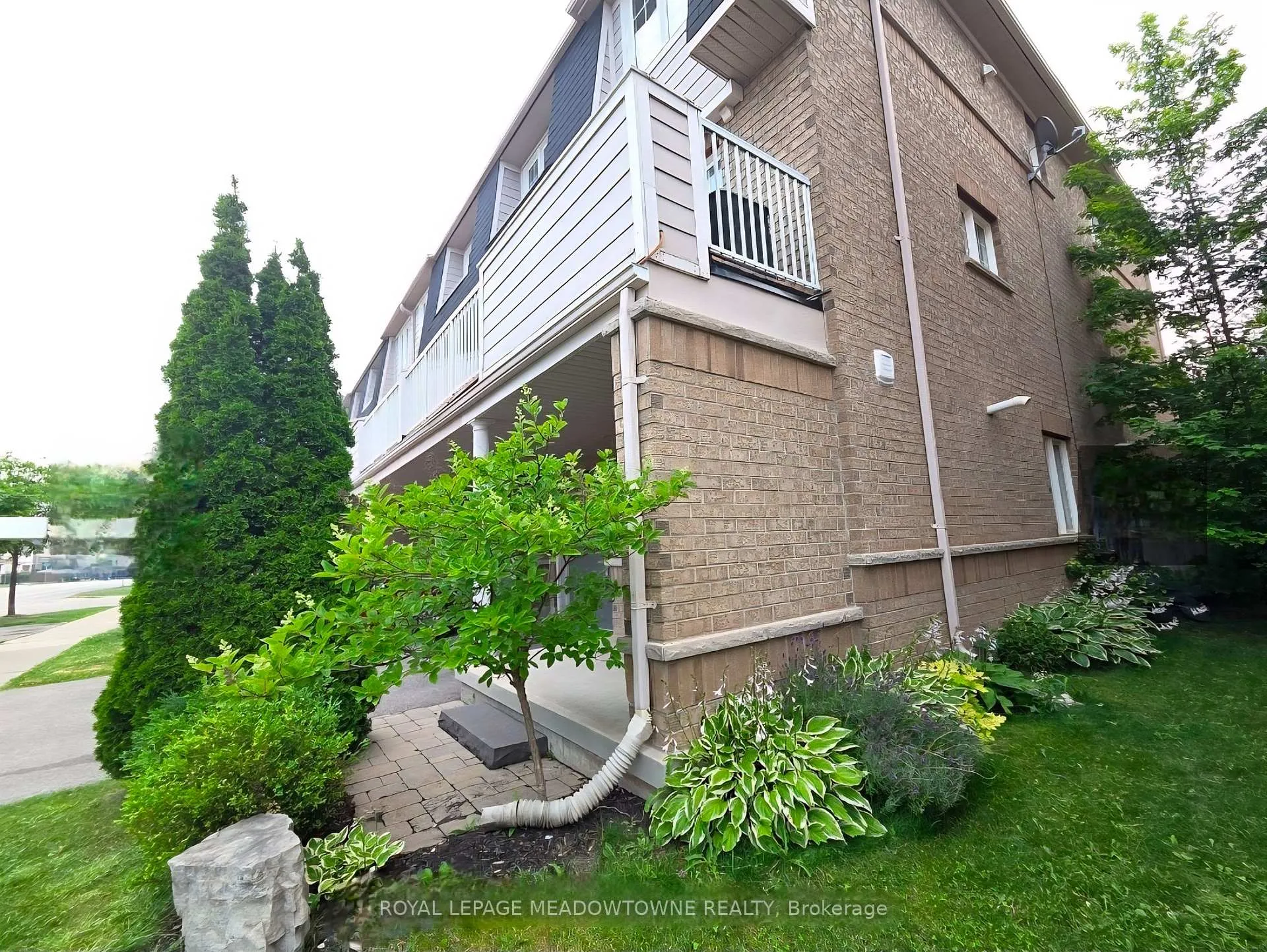 Photo 4 of Unit 62, 620 Ferguson Drive, Milton, Beaty — HOMEH