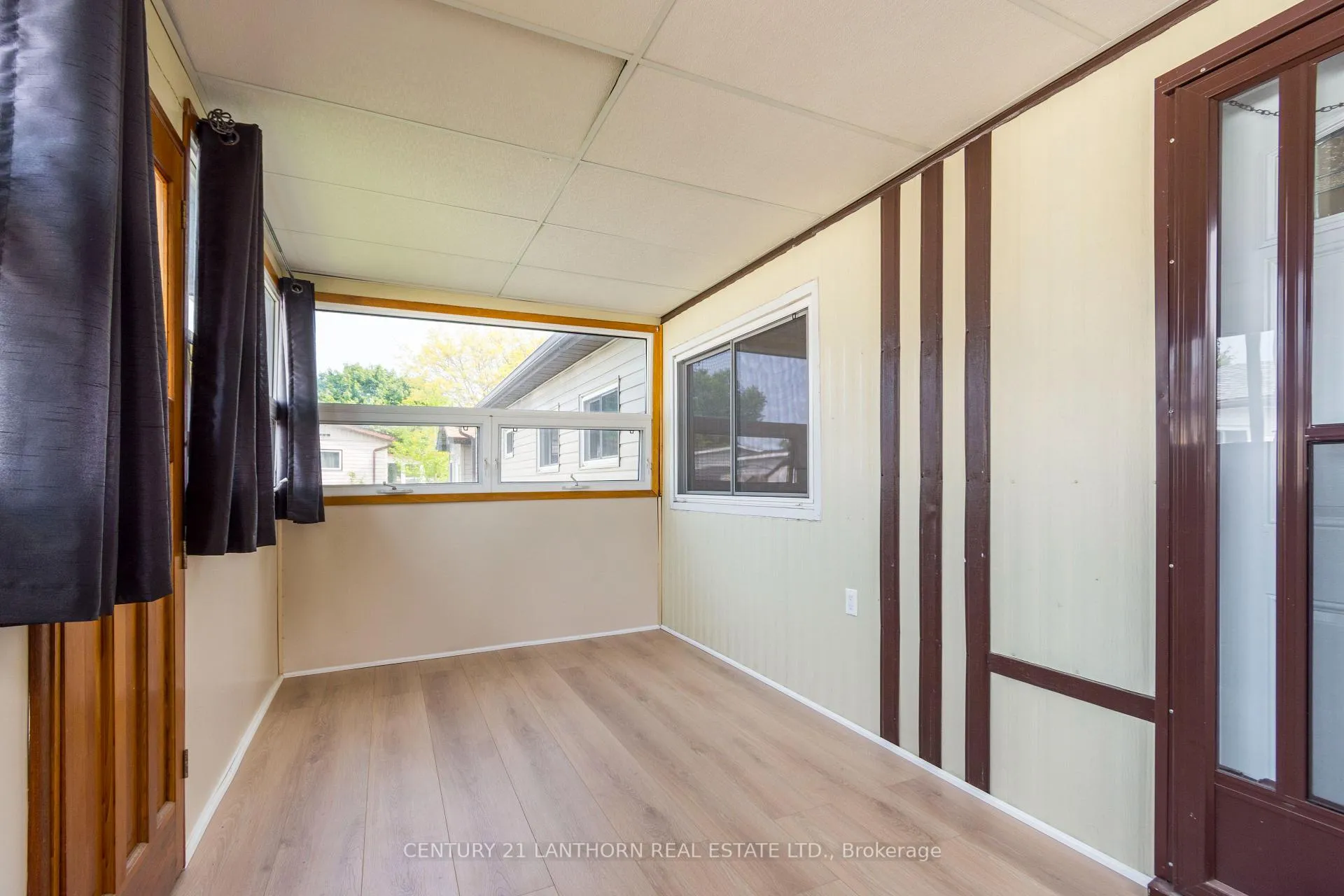 Photo 4 of 10 Partridge Lane, Quinte West, Sidney Ward — HOMEH