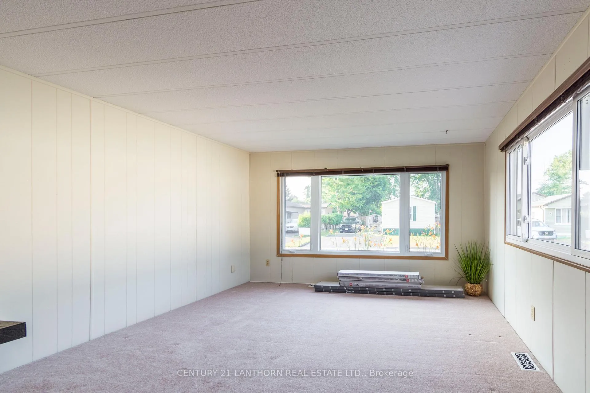 Photo 5 of 10 Partridge Lane, Quinte West, Sidney Ward — HOMEH