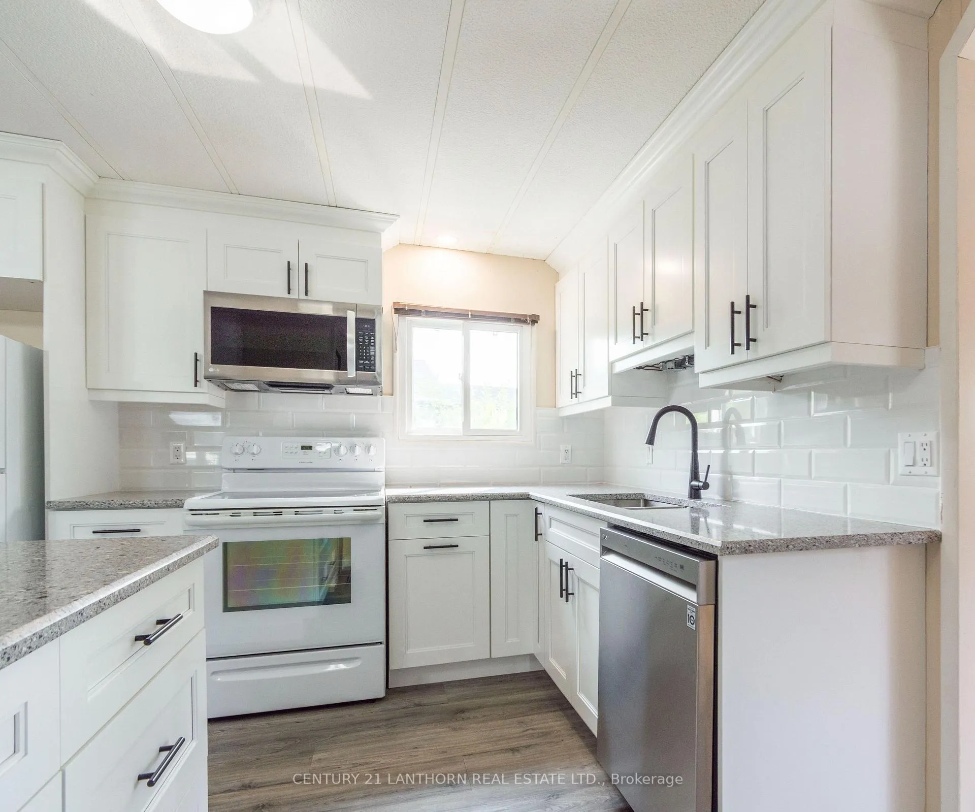 Photo 8 of 10 Partridge Lane, Quinte West, Sidney Ward — HOMEH