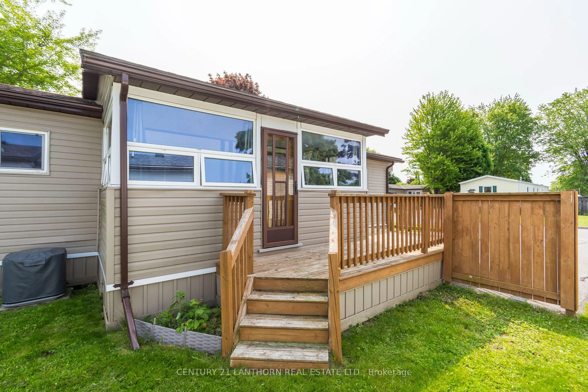 Photo 21 of 10 Partridge Lane, Quinte West, Sidney Ward — HOMEH
