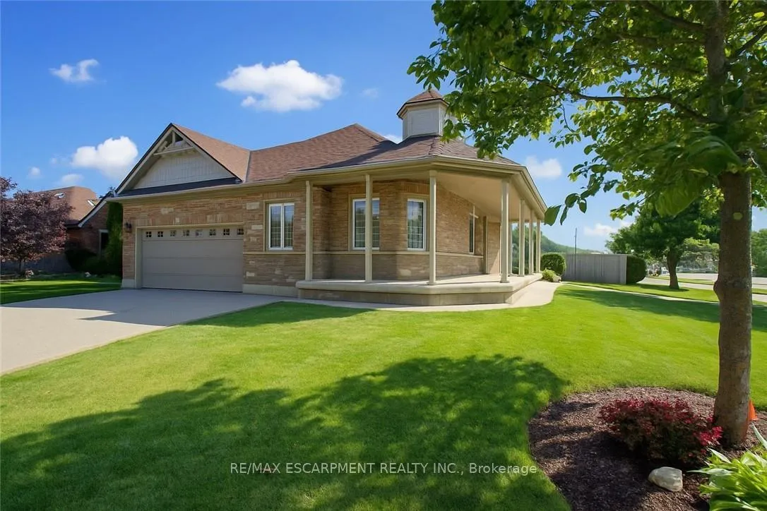 Photo 1 of 44 Irongate Drive, Brant, Paris — HOMEH