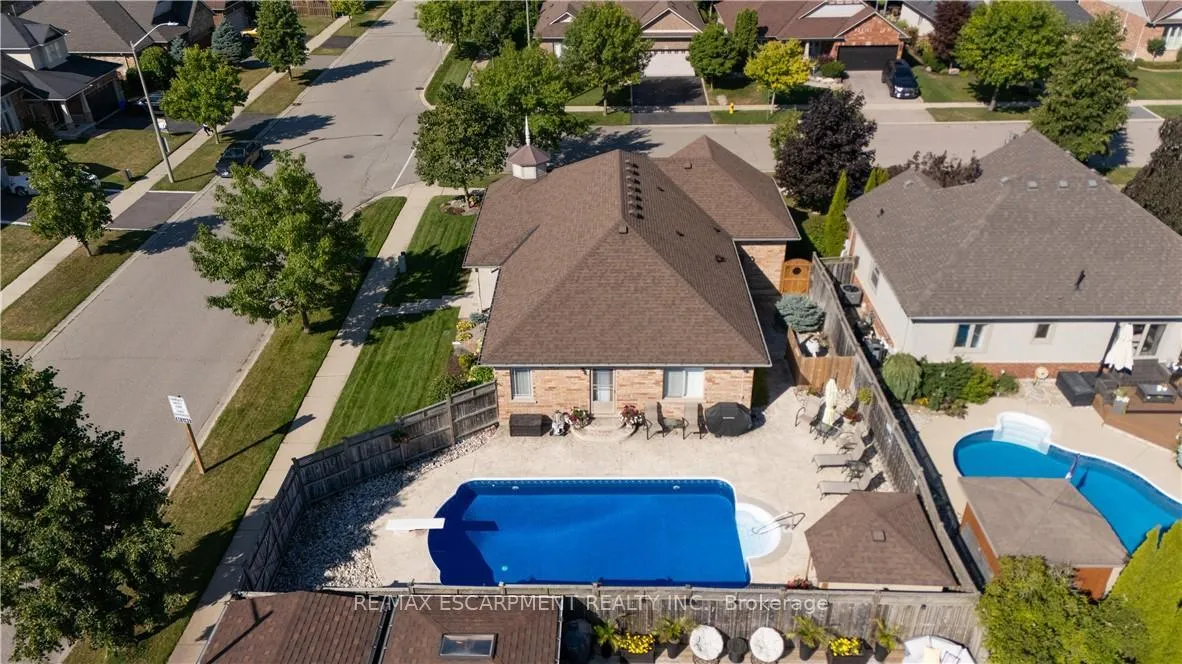 Photo 41 of 44 Irongate Drive, Brant, Paris — HOMEH