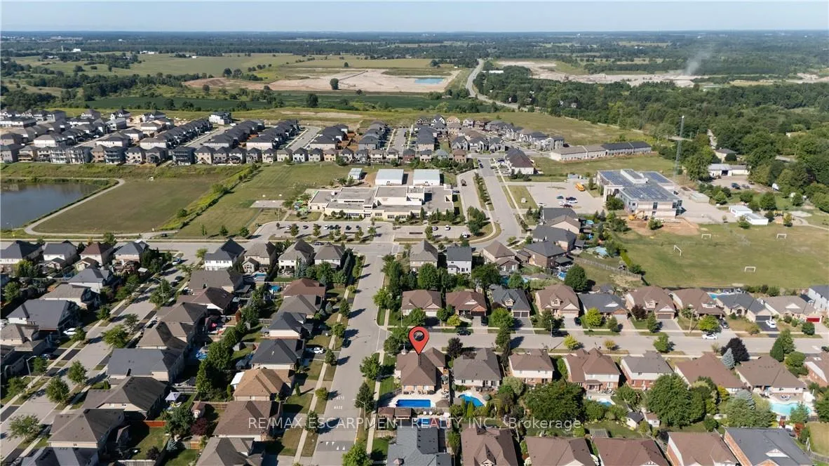 Photo 43 of 44 Irongate Drive, Brant, Paris — HOMEH