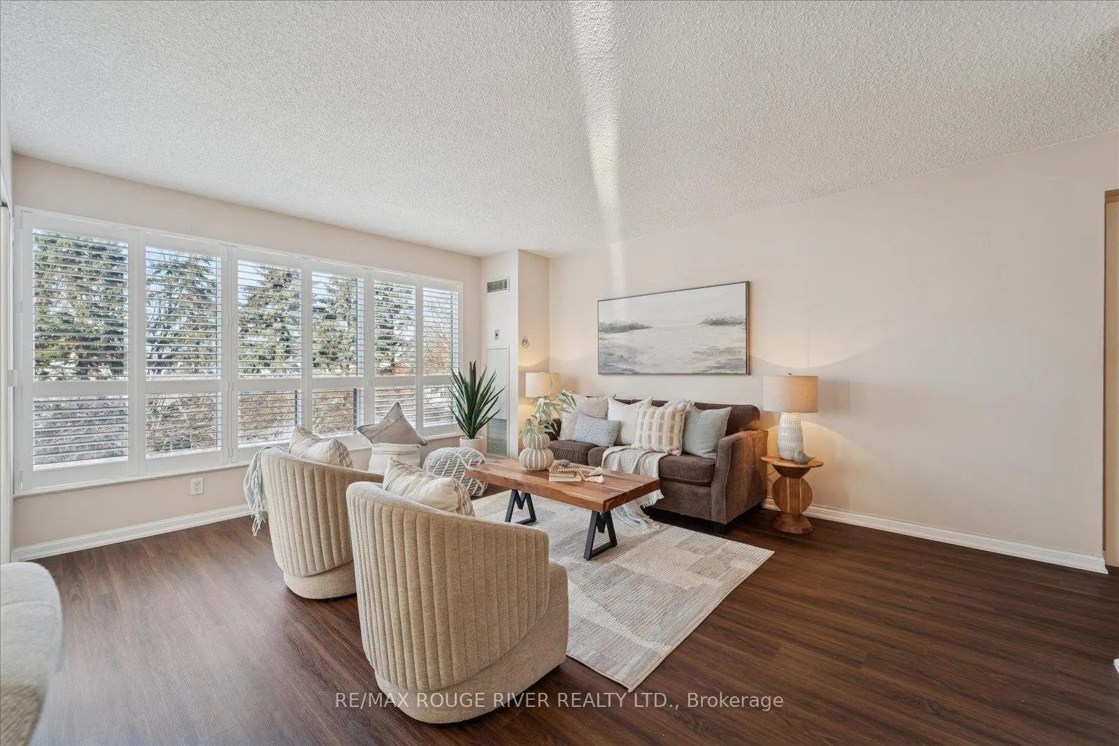 Photo 4 of Unit 312, 712 Rossland Road E, Whitby, Pringle Creek — HOMEH