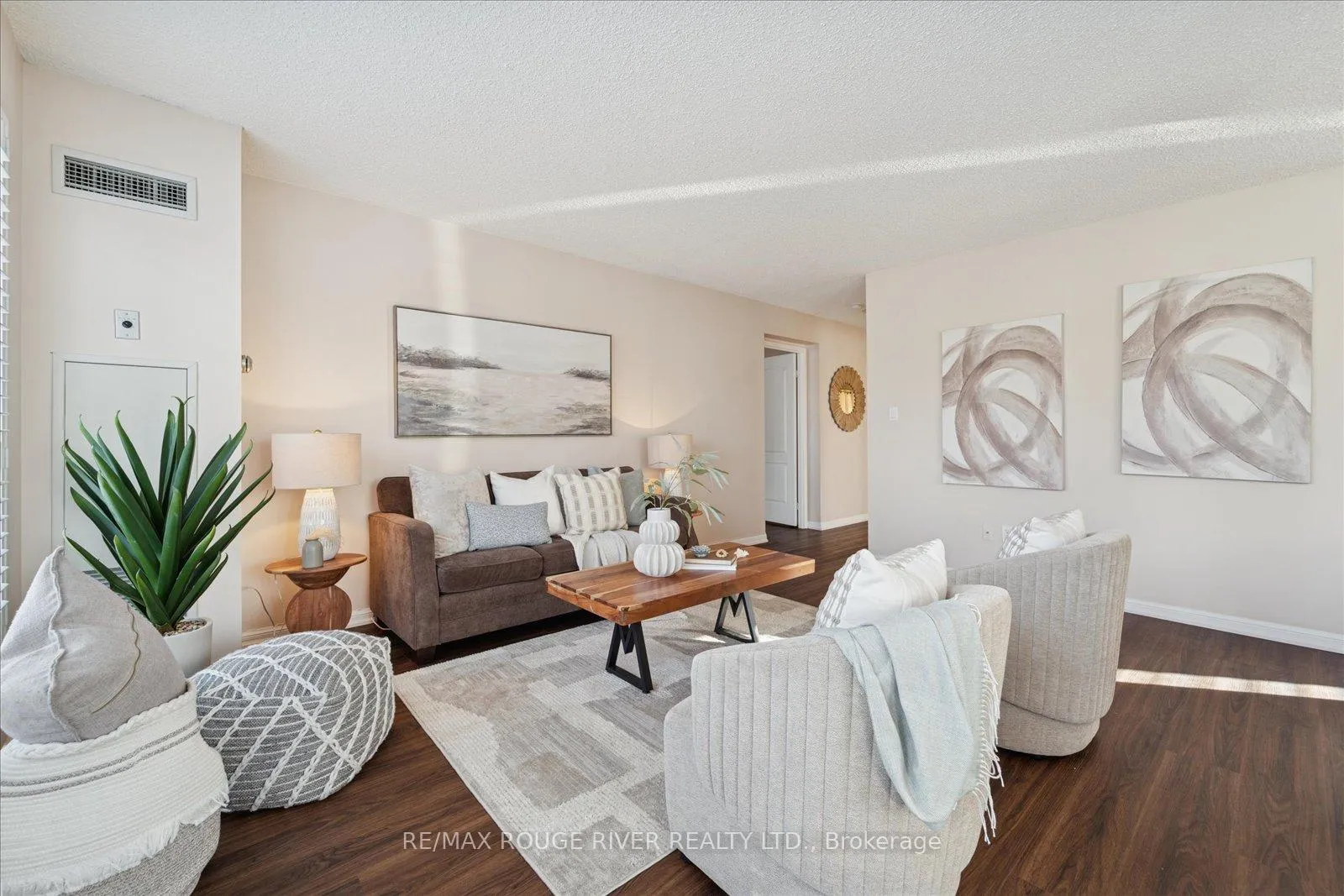 Photo 6 of Unit 312, 712 Rossland Road E, Whitby, Pringle Creek — HOMEH