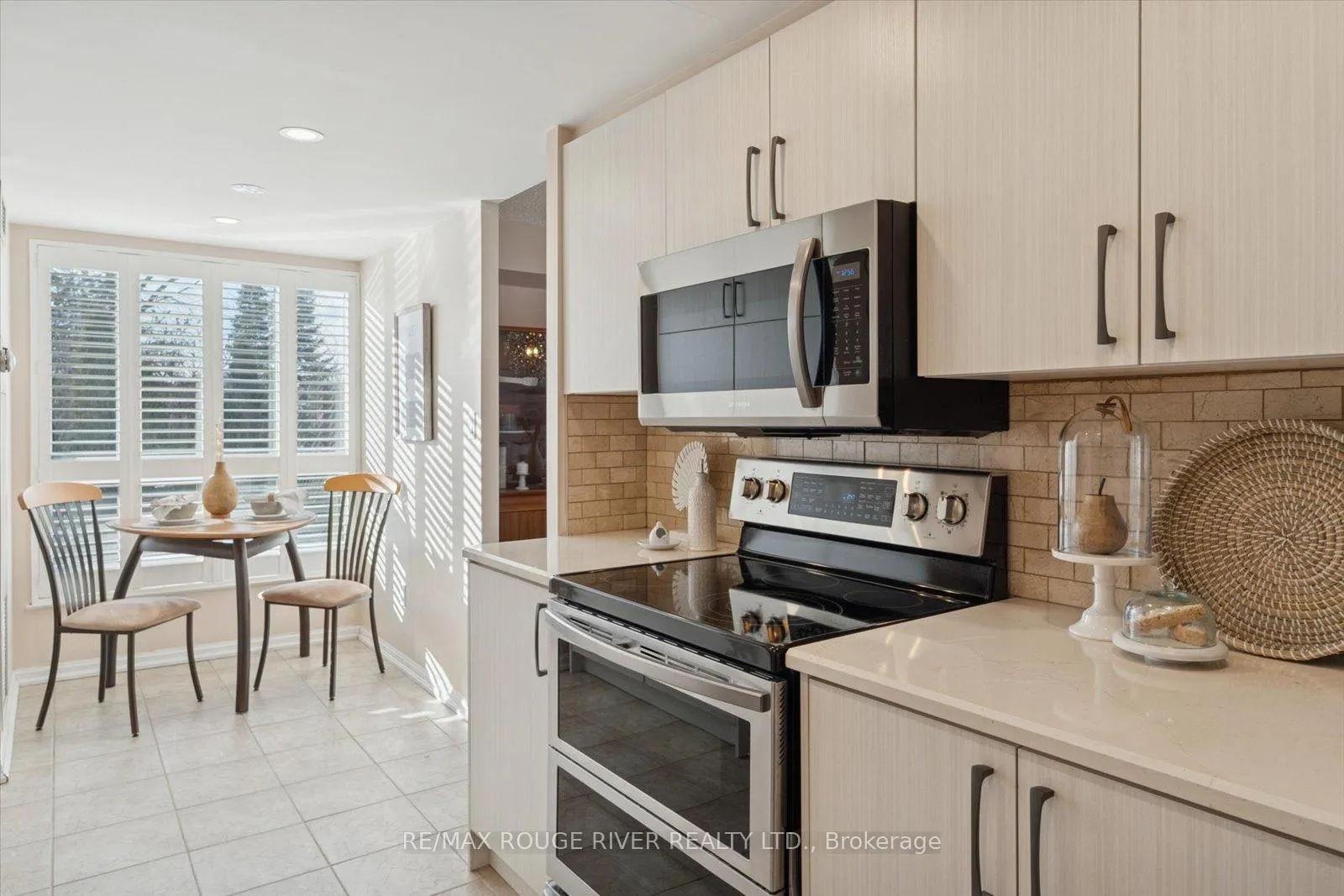 Photo 18 of Unit 312, 712 Rossland Road E, Whitby, Pringle Creek — HOMEH
