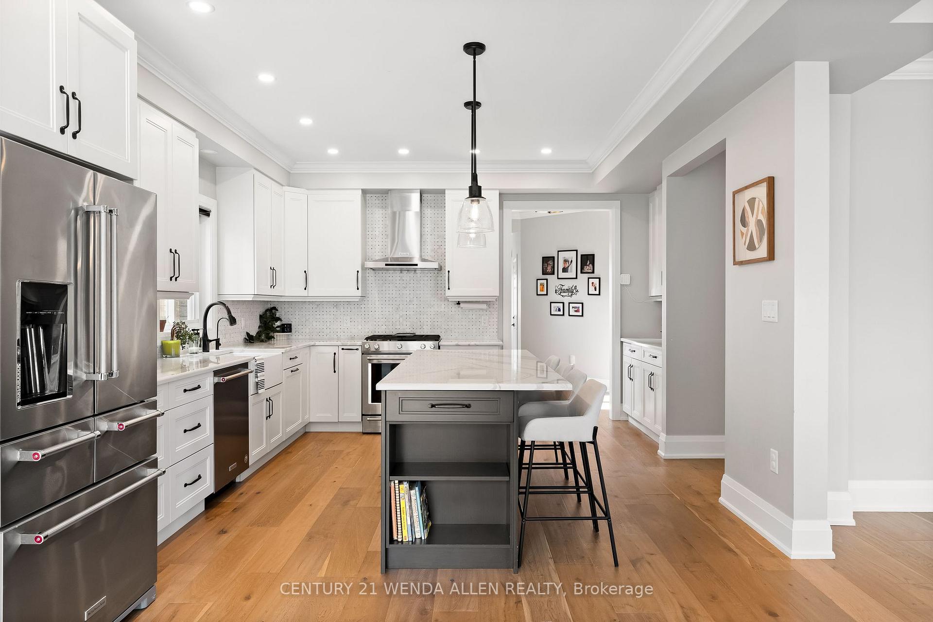Photo 10 of 27 Page Place, Clarington, Courtice — HOMEH