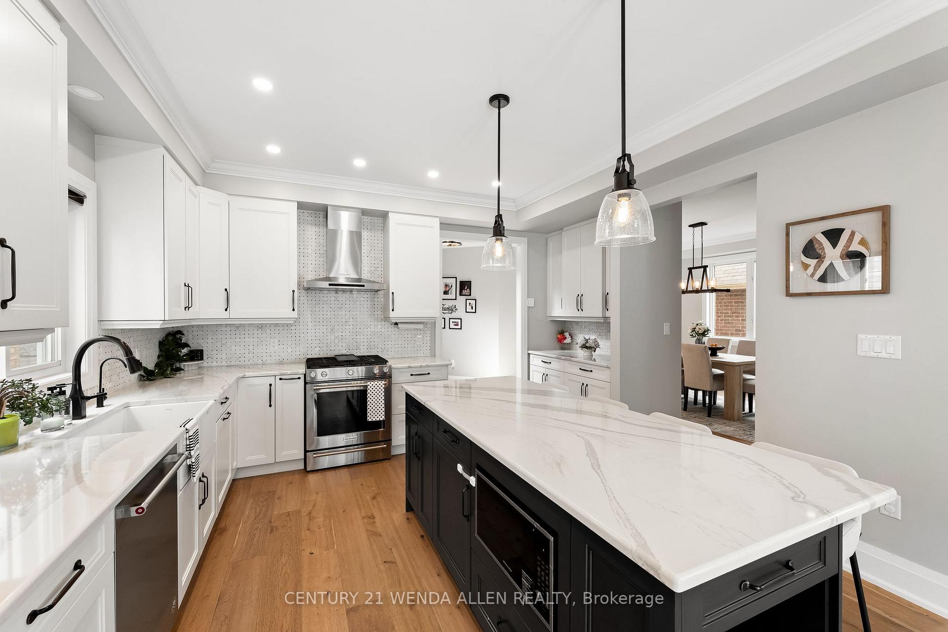 Photo 12 of 27 Page Place, Clarington, Courtice — HOMEH